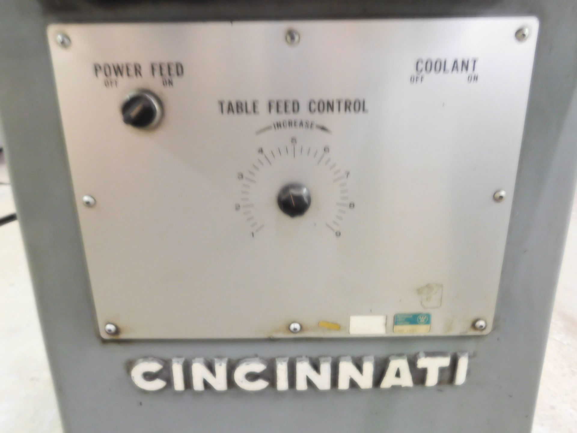 CINCINNATI NO. 2 TOOL GRINDER/CUTTER; CENTER LESS GRINDING ATTACHMENT, COLLET GRIND/CUT - Image 2 of 7