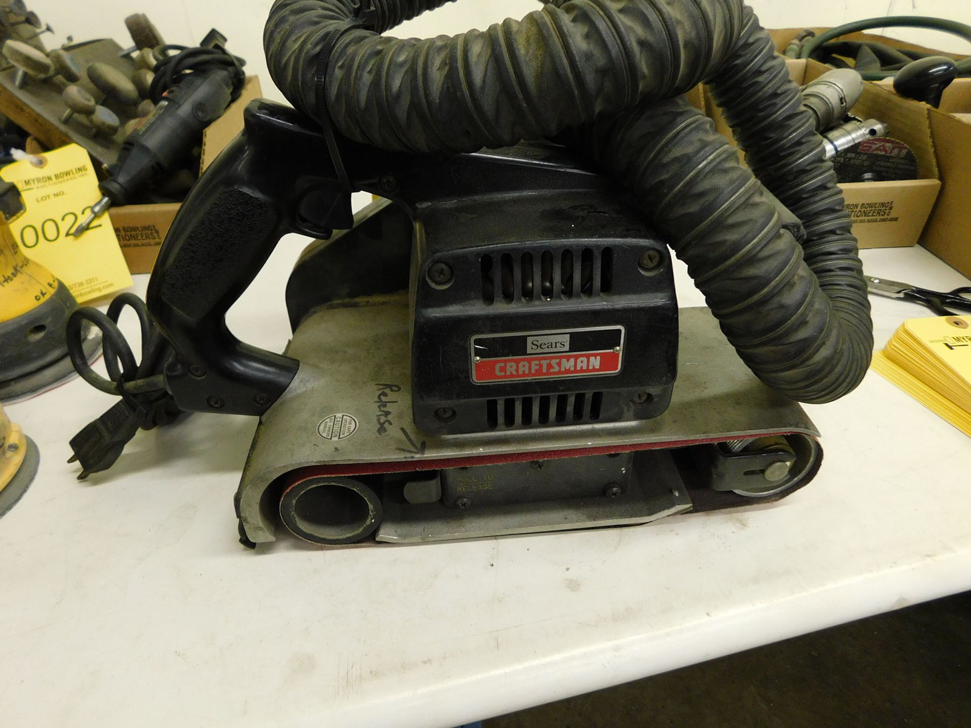 CRAFTSMAN 4'' BELT SANDER; MODEL 315-11782, DUSTLESS, 7.5 AMP, S/N P8368 - Image 2 of 2