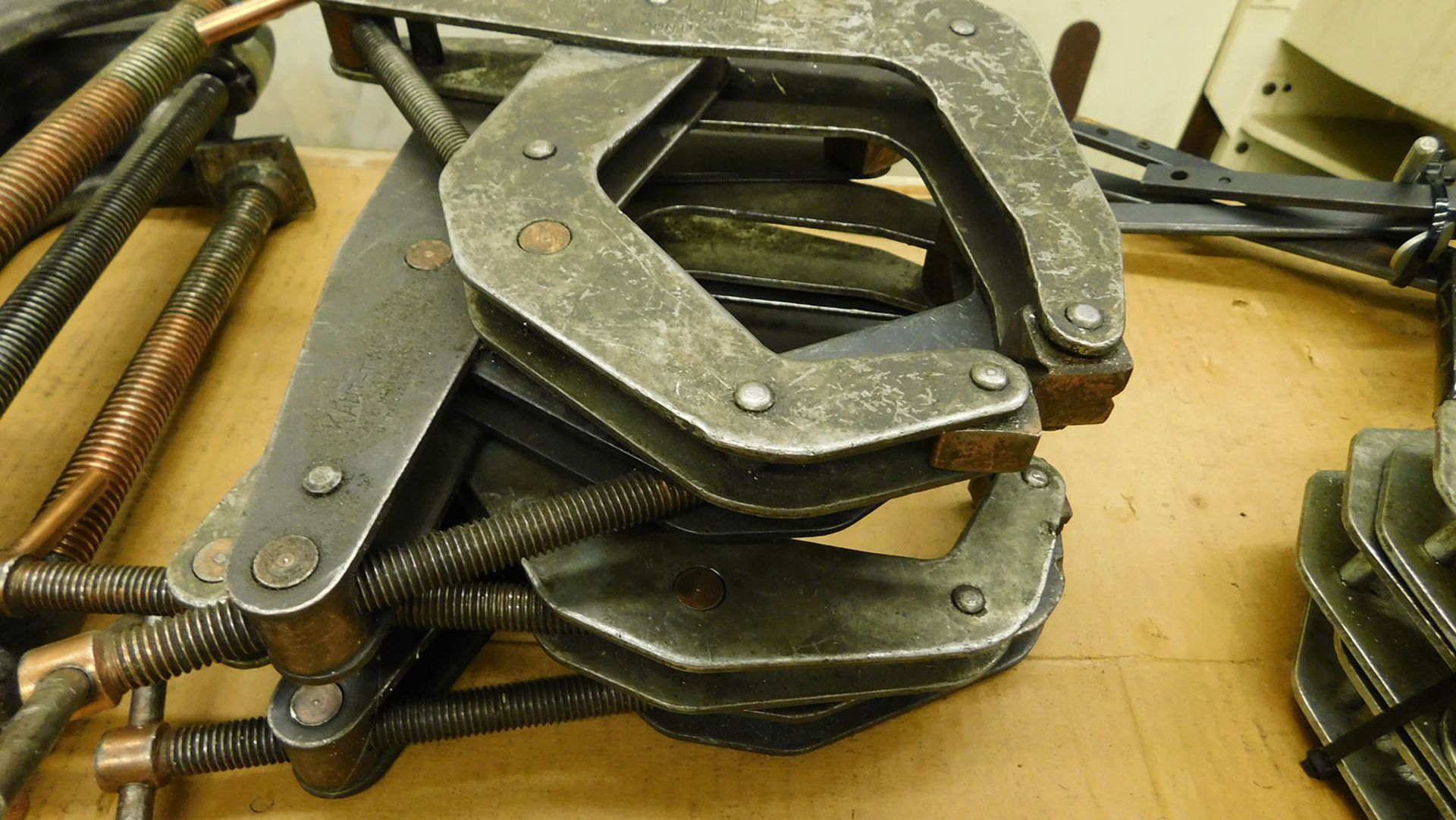 LOT OF (4) KANT TWIST CLAMPS