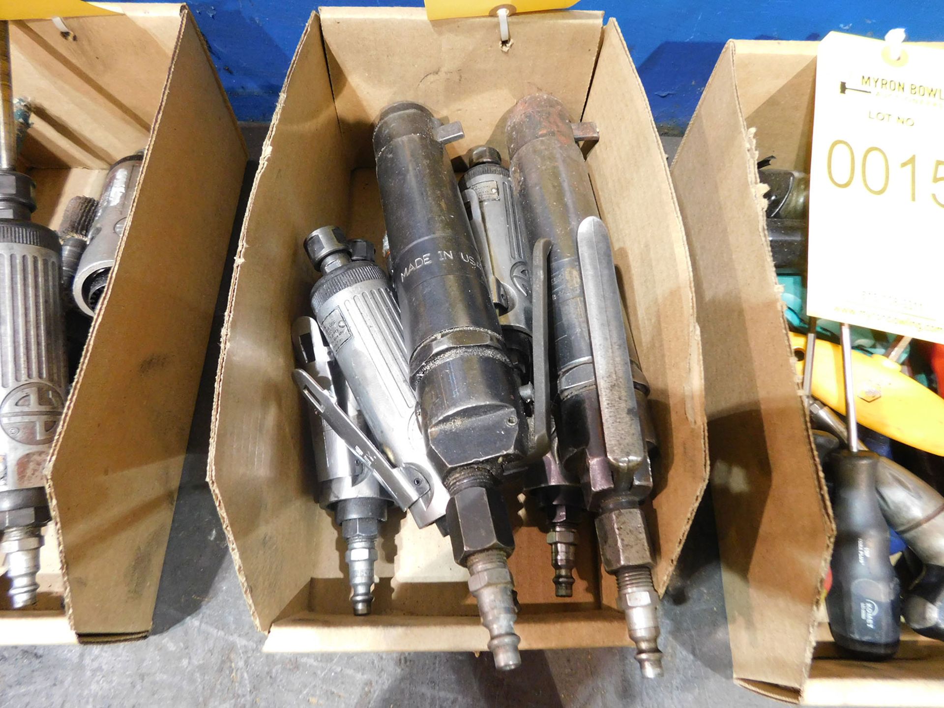 LOT OF (5) PNEUMATIC DIE GRINDERS & (2) PNEUMATIC CHISELS