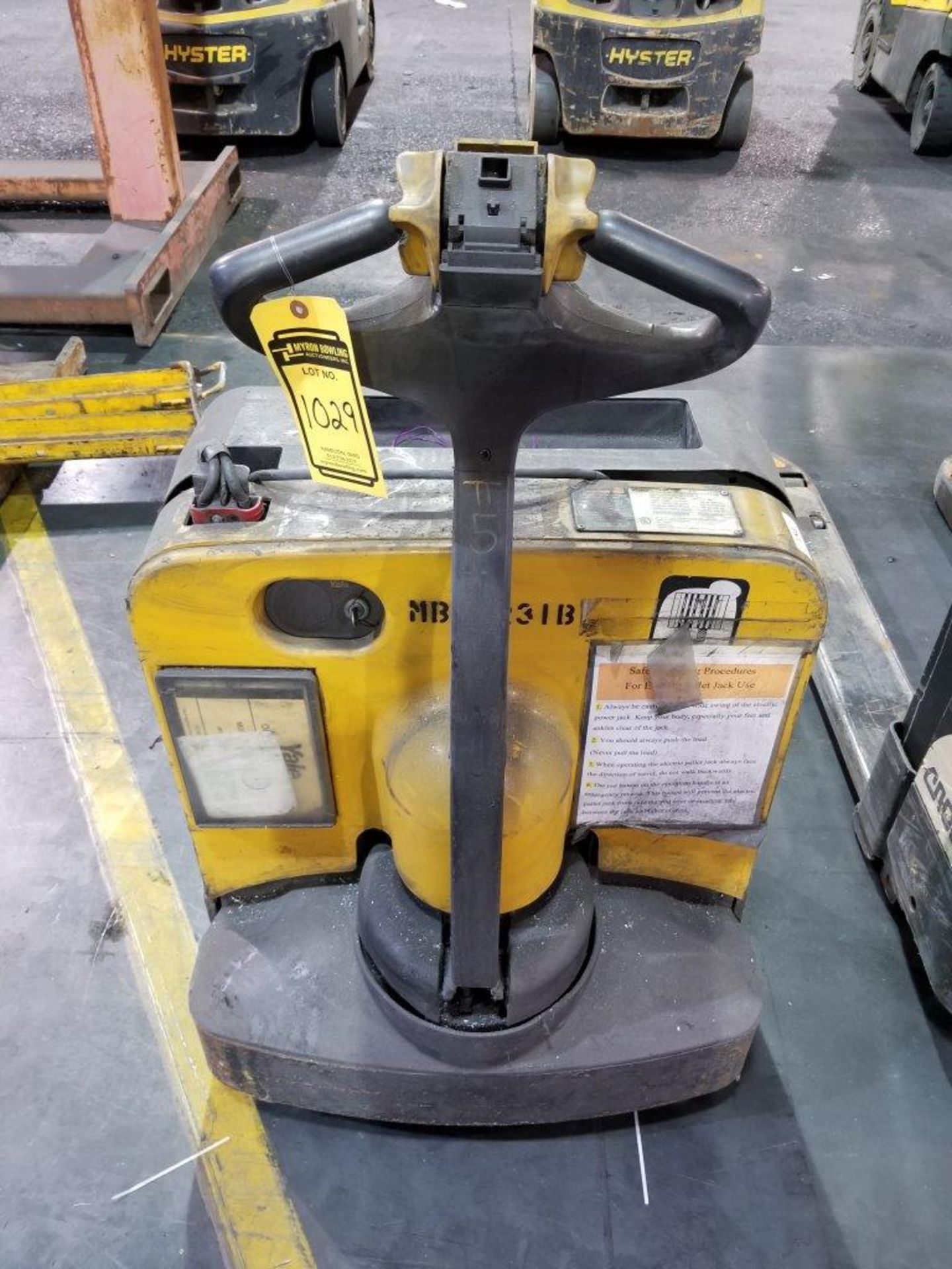 YALE 4,000 LB. CAPACITY ELECTRIC PALLET JACK; 24-VOLT, MODEL MPB040-EN24T2748, S/N B827N11231B - Image 2 of 2