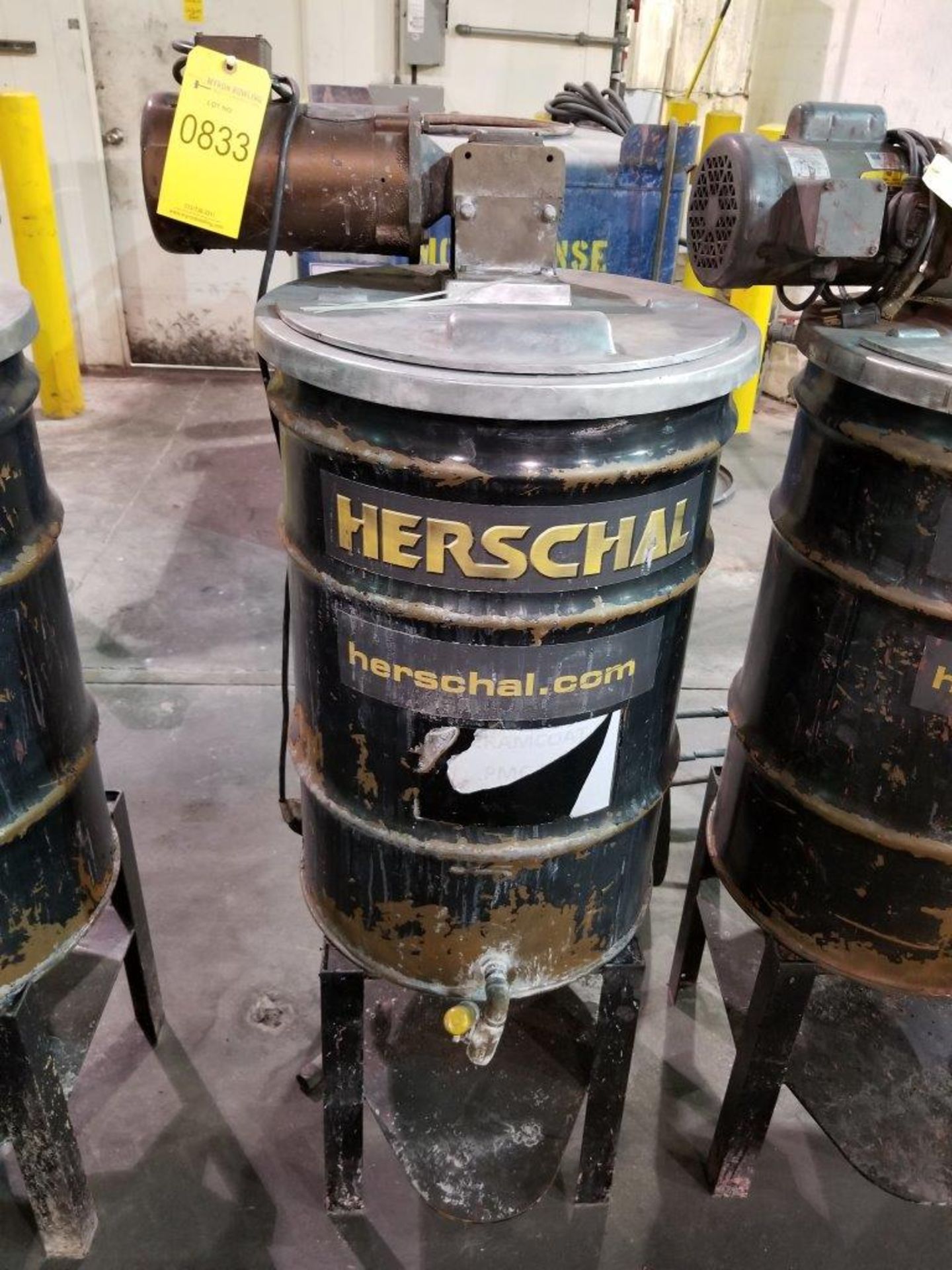 HERSCHEL 30-GALLON .25 HP SPRAYER