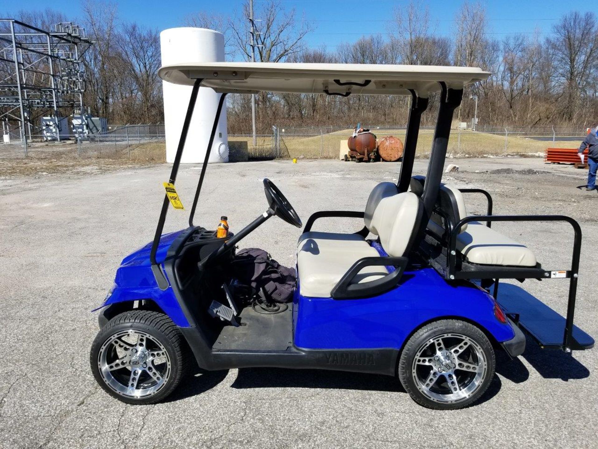 YAMAHA 48-VOLT GOLF CART; CUSTOM WHEELS & TIRES - Image 2 of 2