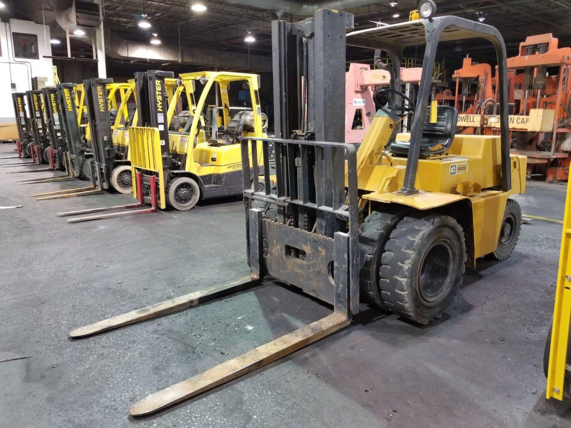 CAT 6,000 LB. CAPACITY FORKLIFT; MODEL V60D, DIESEL, 3-STAGE MAST, 180'' LIGHT HEIGHT, DUAL