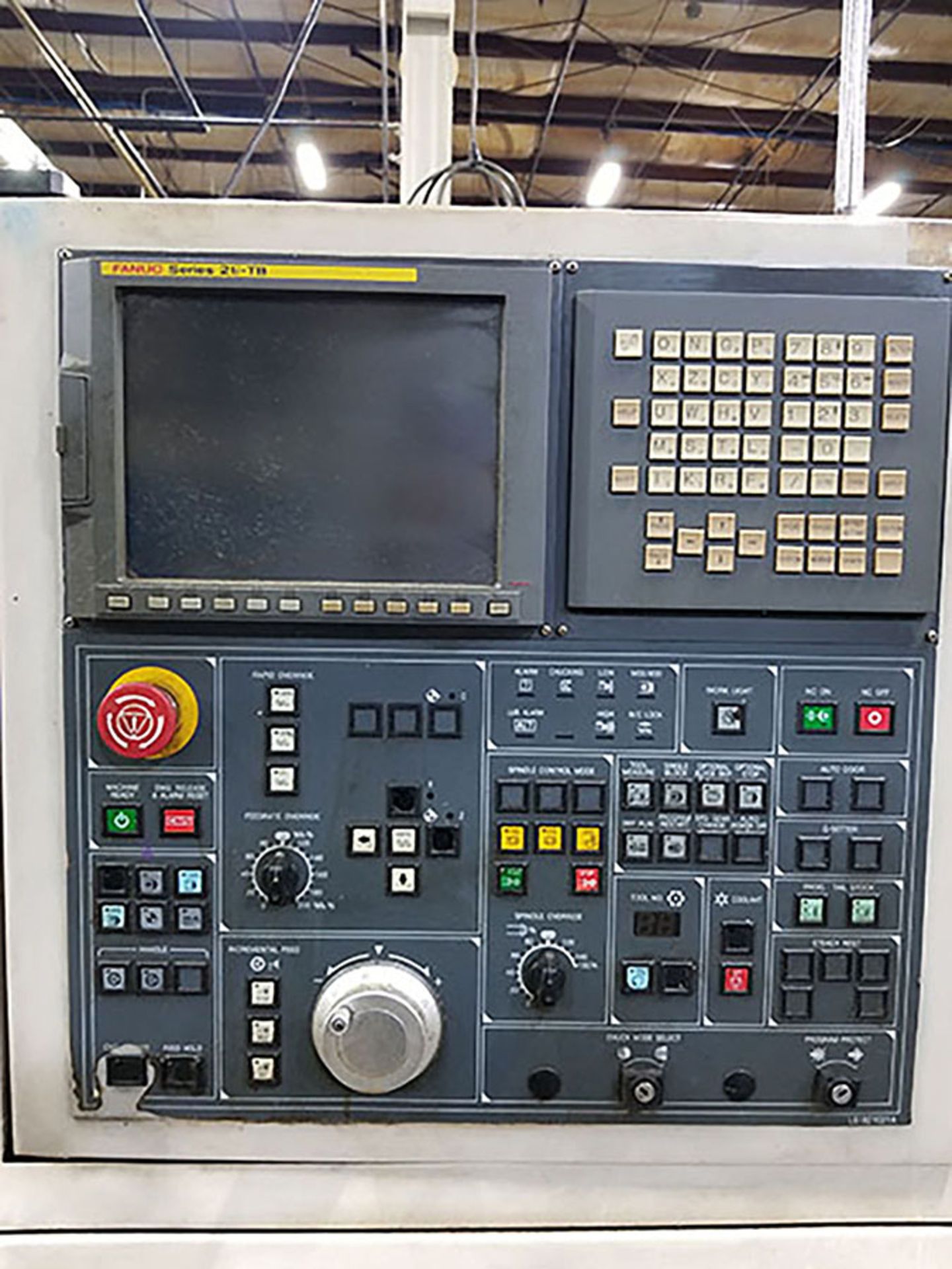 2005 DAEWOO PUMA 240B CNC TURNING CENTER; FANUC SERIES 21I-TB CONTROL, 12-POSITION TURRET, - Bild 7 aus 9