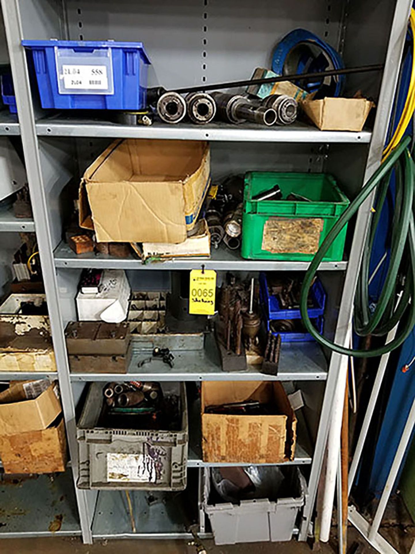 CONTENTS OF (5) SECTION SHELF UNIT; HYDRAULIC HOSES, ELECTRICAL BOXES, ELECTRIC MOTORS, AND - Bild 7 aus 7