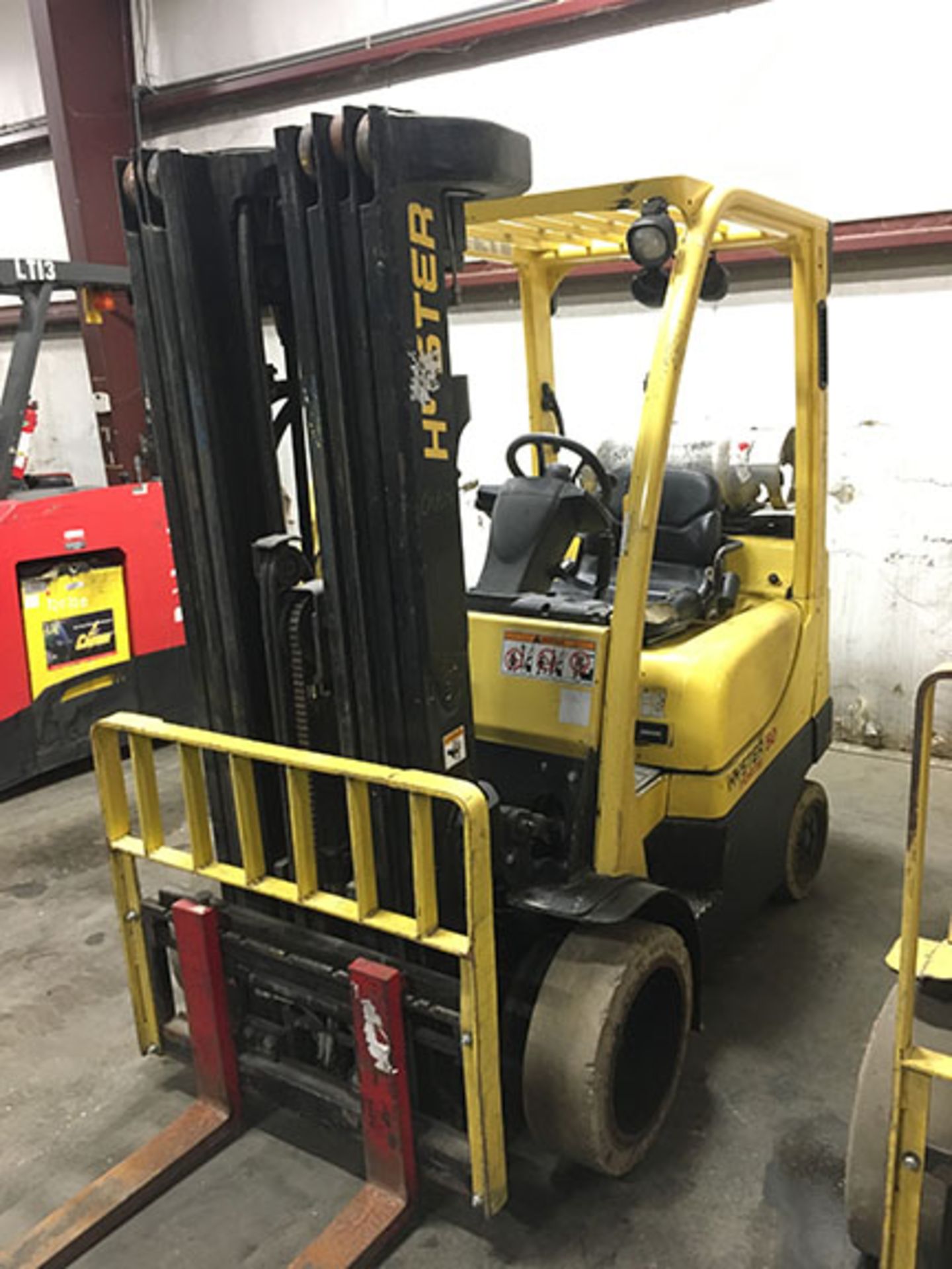 2007 HYSTER 5,000-LB., MODEL: S50FT, S/N: F187V08640E, LPG, LEVER SHIFT, SOLID NON-MARKING TIRES, - Image 5 of 5