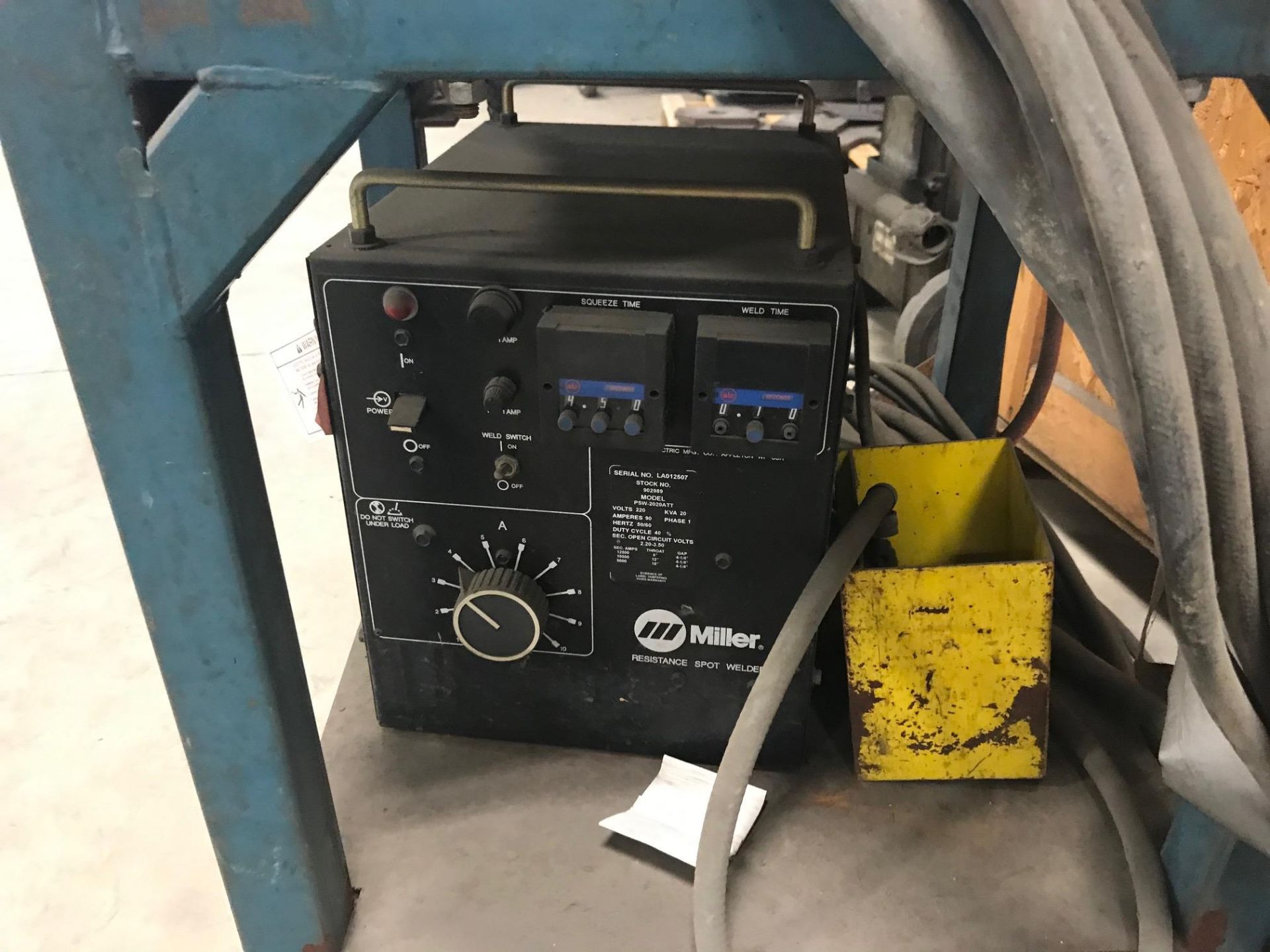 MILLER SPOT WELDER; MODEL PSW-2020ATT, SERIAL: LAD12507, 220 VOLT, 20 KVA, PHASE 1, 50/60 HZ, 40% DU - Image 4 of 6