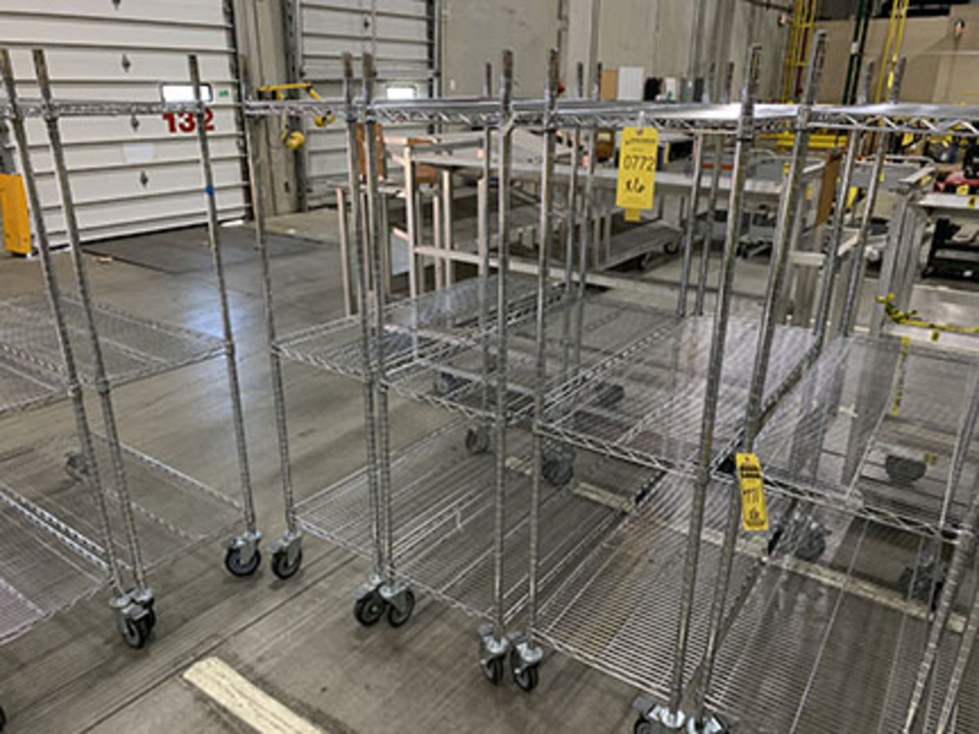 (6) WIRE CARTS