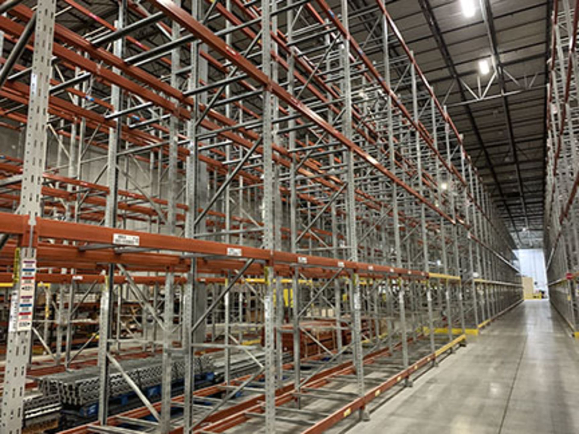 (52) SECTIONS OF RIDG-U-RAK SLOT STYLE PALLET RACK; (56) 27'T X 44''D UPRIGHTS, (520 +/-) 8' X 4'' - Image 6 of 8