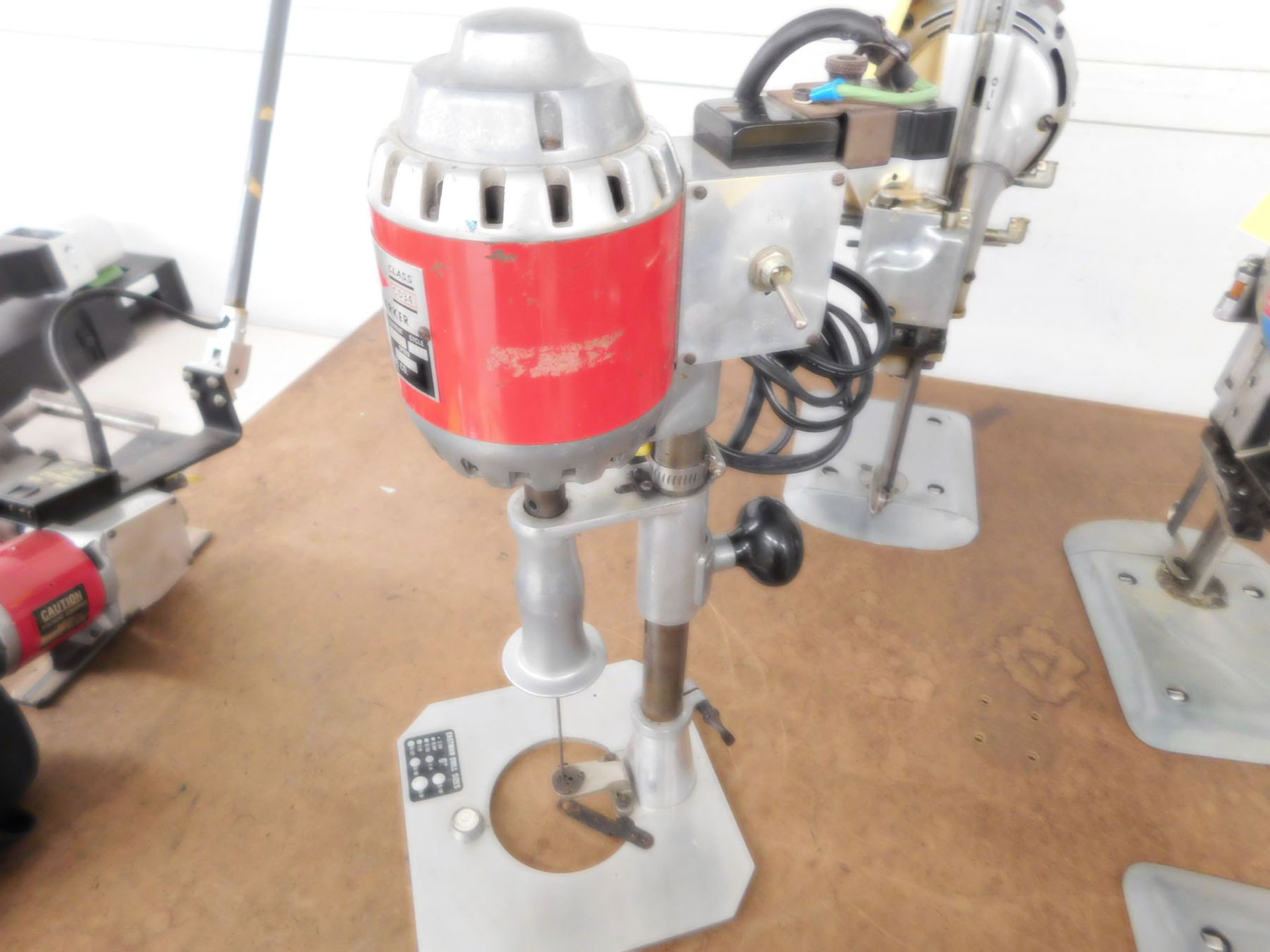 EASTMAN DRILL MARKER CLASS CD34 CLOTH CUTTING MACHINE; S/N 2-N130, 2.6 AMP, 110-VOLT, 60-CYCLES, 3, - Image 2 of 2