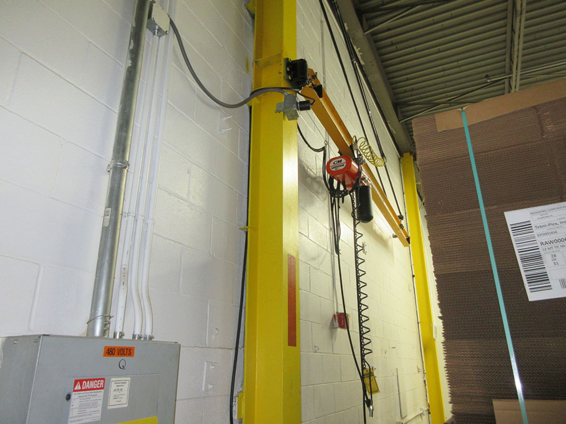 HSI 1/2 TON JIB ARM WITH CM 1/4 TON ELECTRIC HOIST