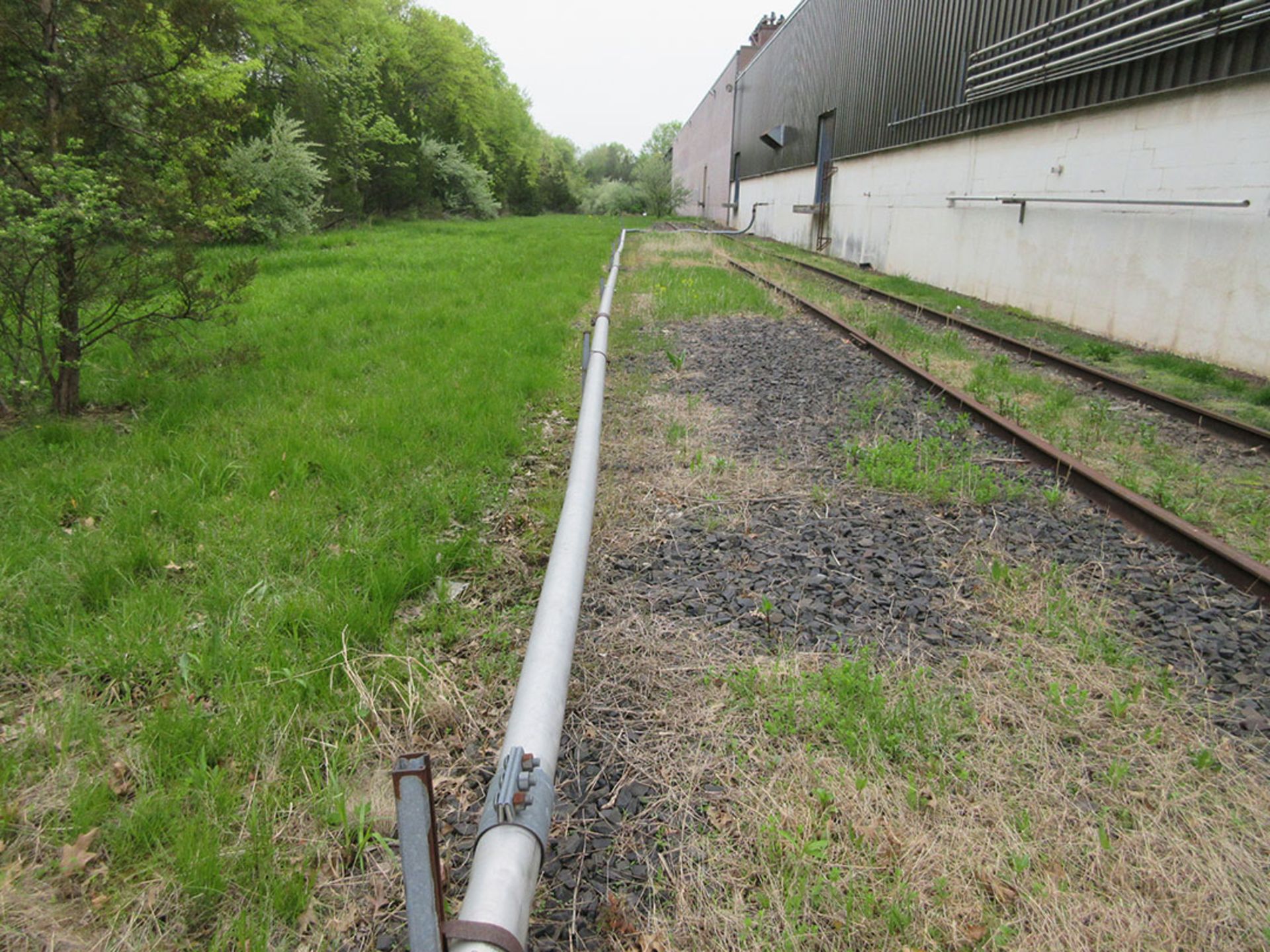 BLOWER WITH PIPING & 1 1/2 HP GE MOTOR - Image 2 of 2