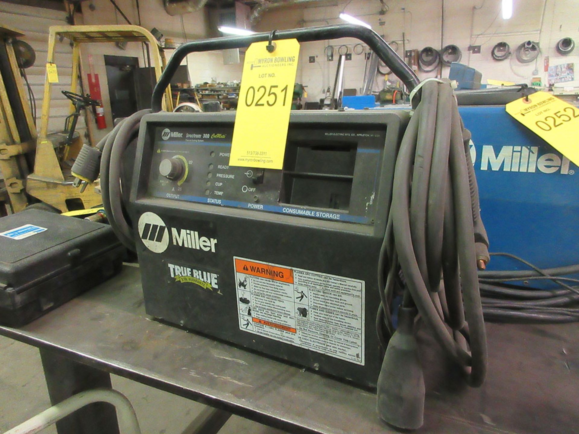 MILLER SPECTRUM 300 CUT MATE PLASMA CUTTER; S/N KJ049135