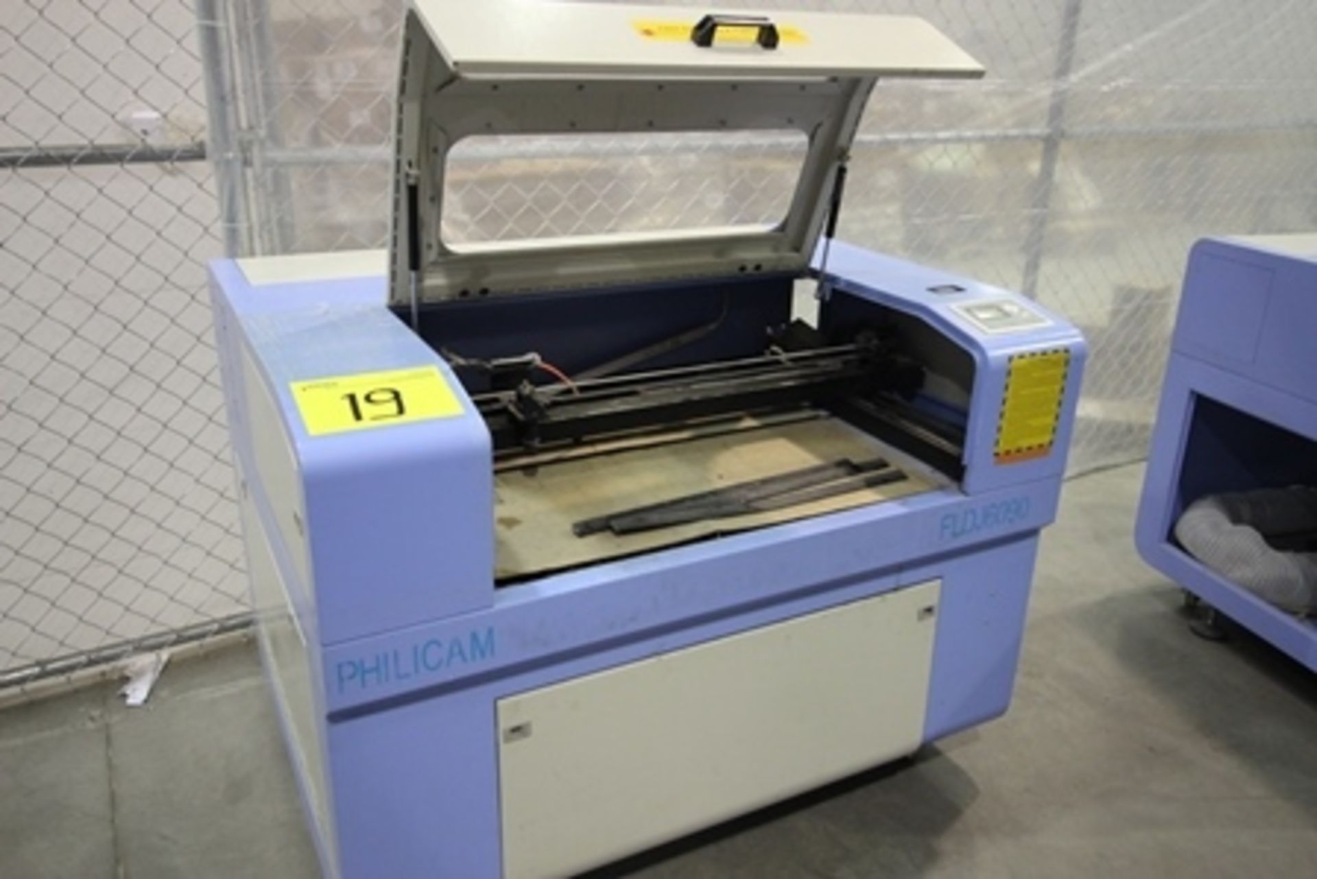 2016 Phillican CO2 laser engraver and cutting machine, model 6090. Laser power: 80w, 2Kw. - Image 6 of 18