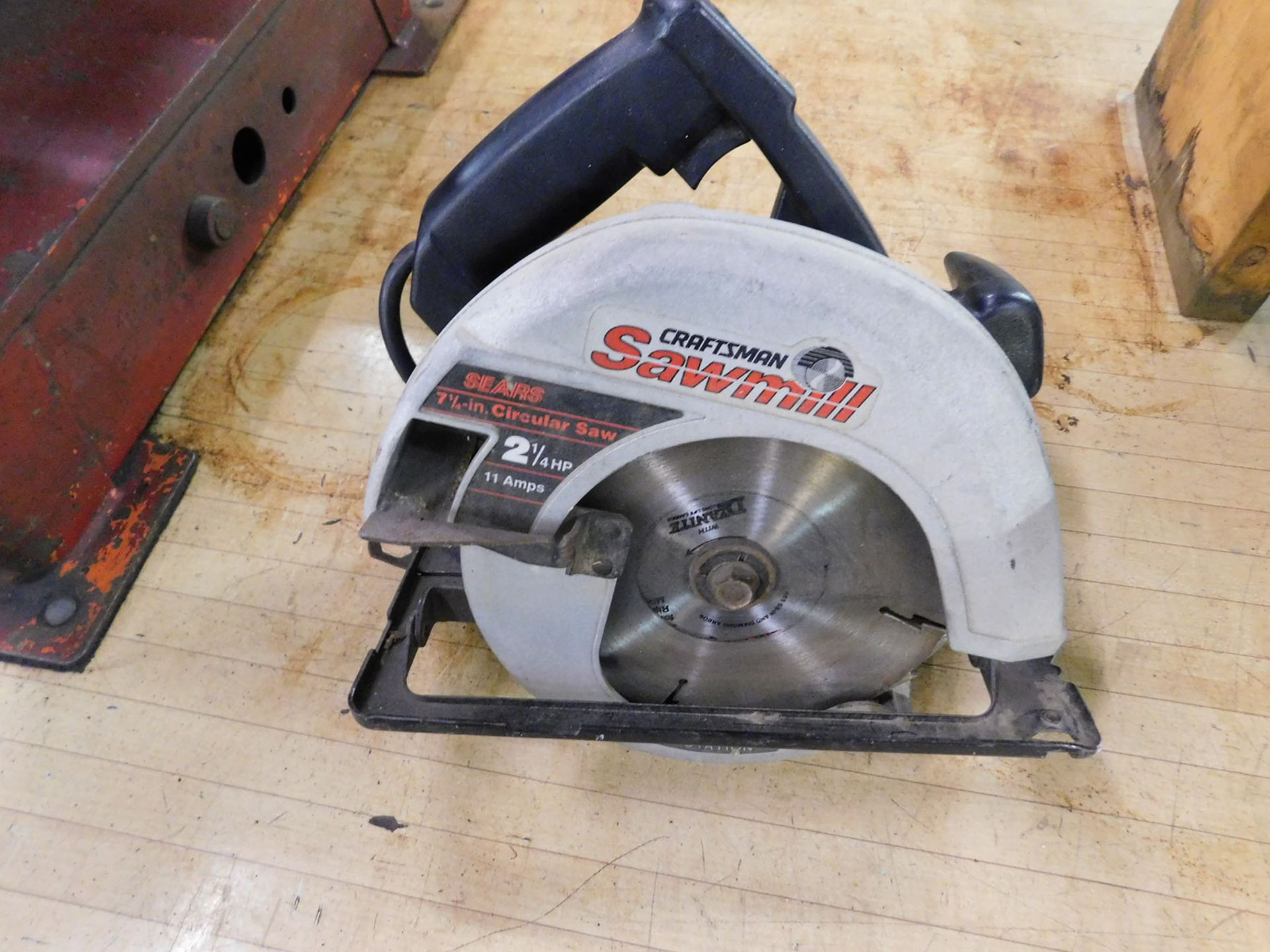 CRAFTSMAN SAWMILL 7 1/4'' CIRCULAR SAW; 2 1/4 HP, 11-AMP