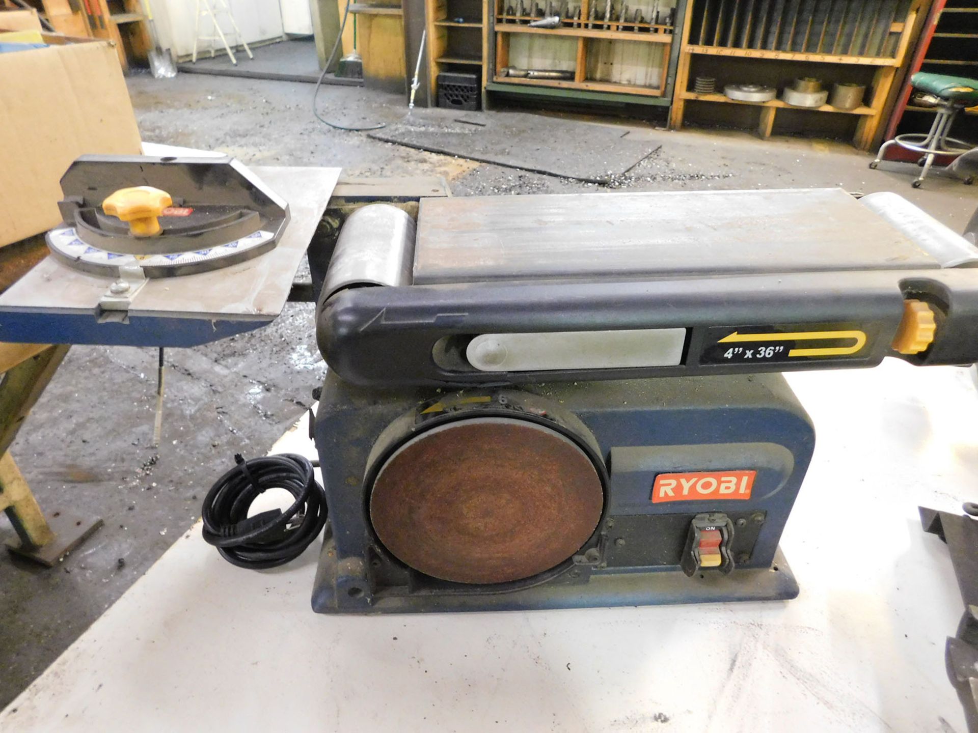 RYOBI 4'' X 6'' BELT AND DISC SANDER; MODEL BD4600, 120-V, 4.3 AMP, 60-HZ, 3,600 RPM