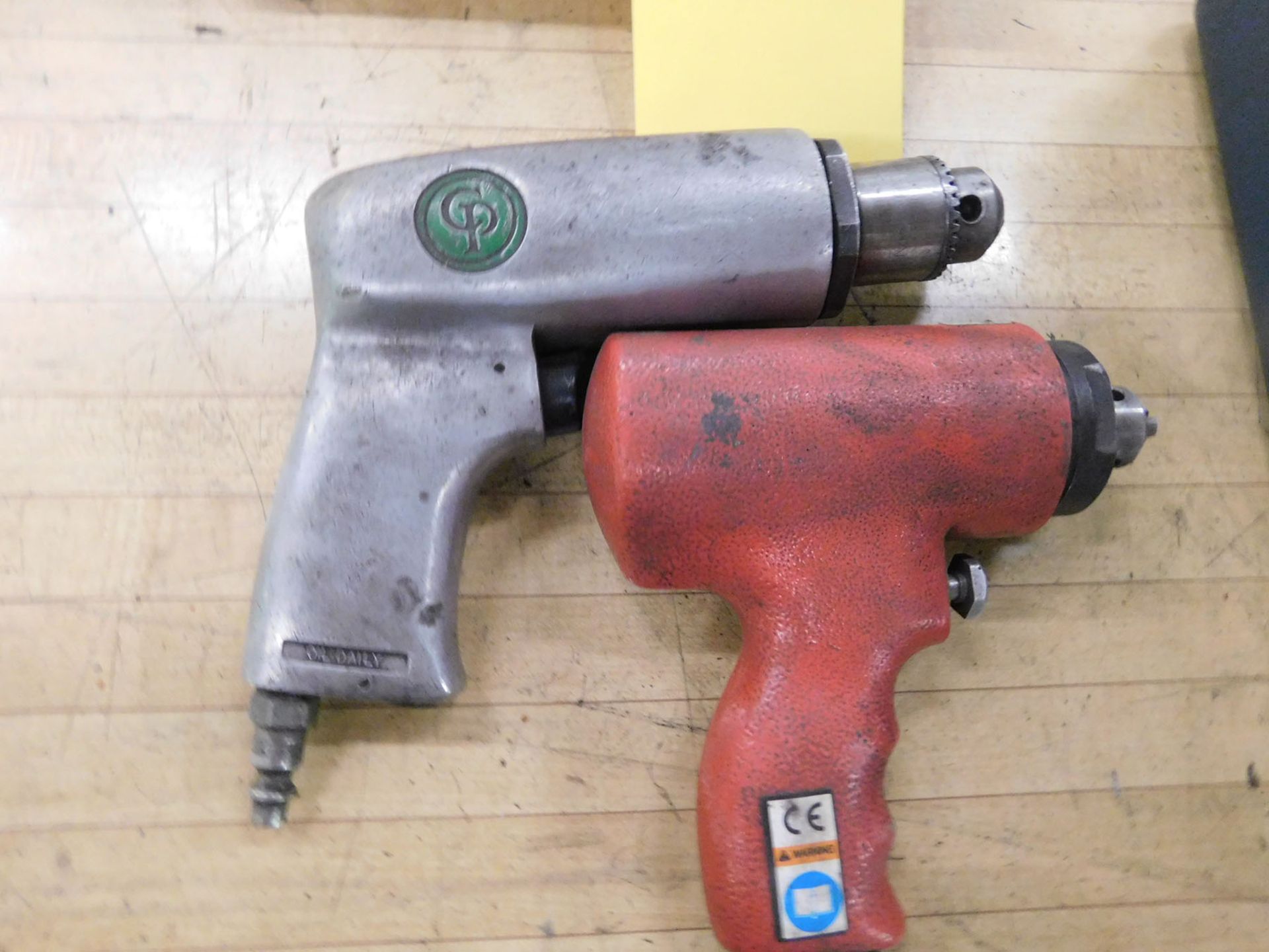 LOT OF ASSORTED PNEUMATIC TOOLS