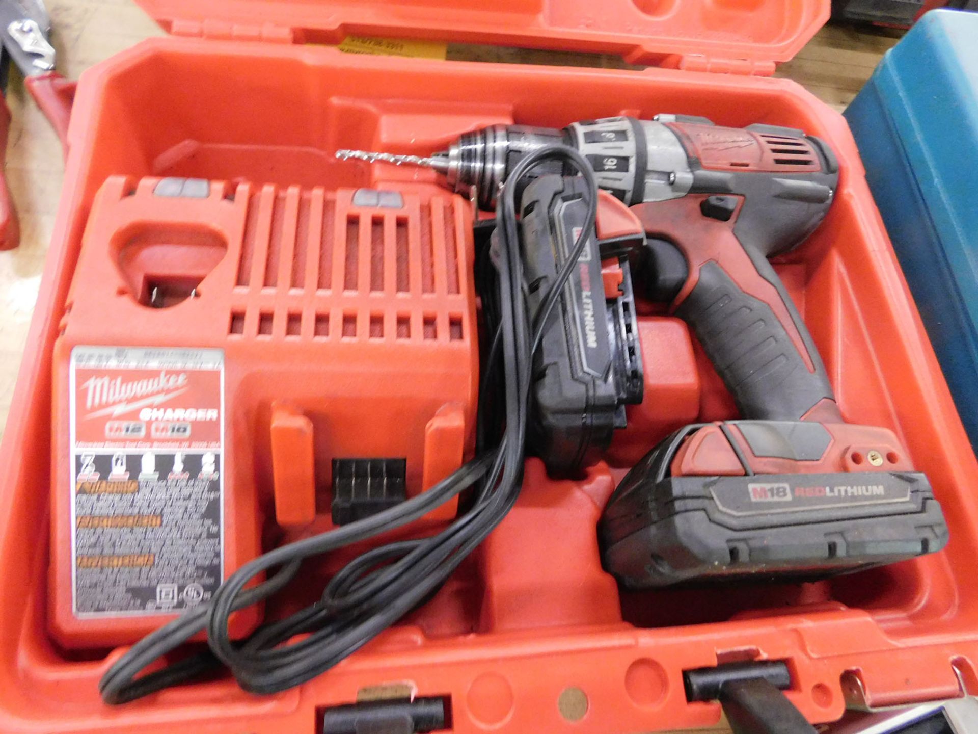 MILWAUKEE 1/2'' CORDLESS DRILL; CAT# 2601-20, 18-VOLT, S/N B28DD131307782 WITH CHARGER AND BATTERY
