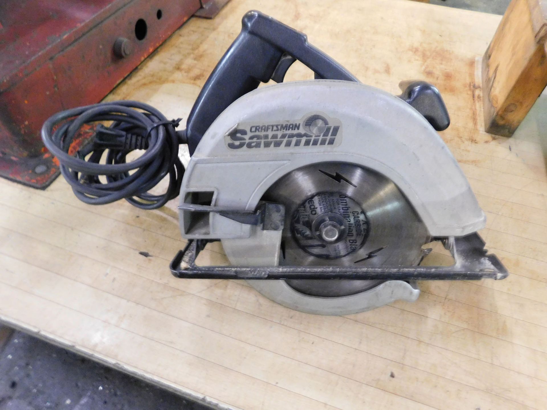 CRAFTSMAN SAWMILL 7 1/4 CIRCULAR SAW; 5,000 RPM