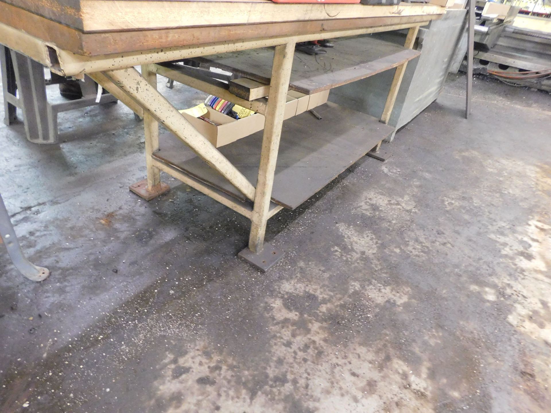 WORK BENCH (NO CONTENTS) - Image 3 of 4