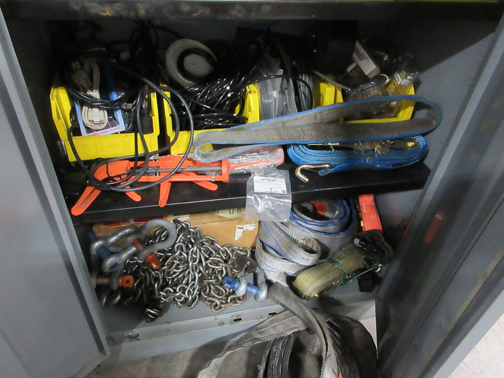 (4) 2-DOOR CABINETS WITH CONTENTS; CHAINS, SLINGS, HARDWARE, RIVET GUNS, AND LUBRICANTS - Image 4 of 7