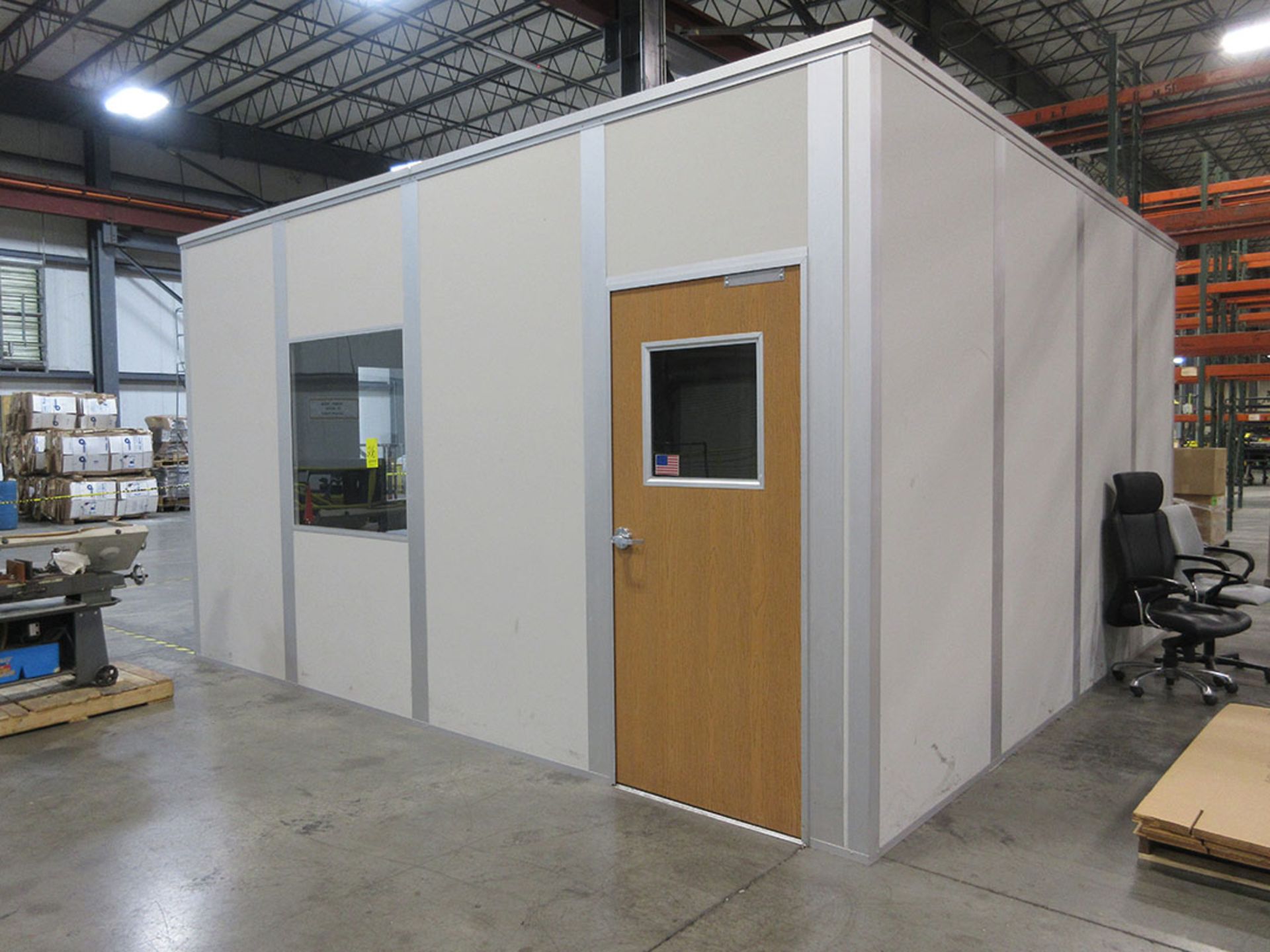 PANEL BUILT 16' X 16' MODULAR OFFICE BUILDING, SINGLE DOOR, AND (2) WINDOWS