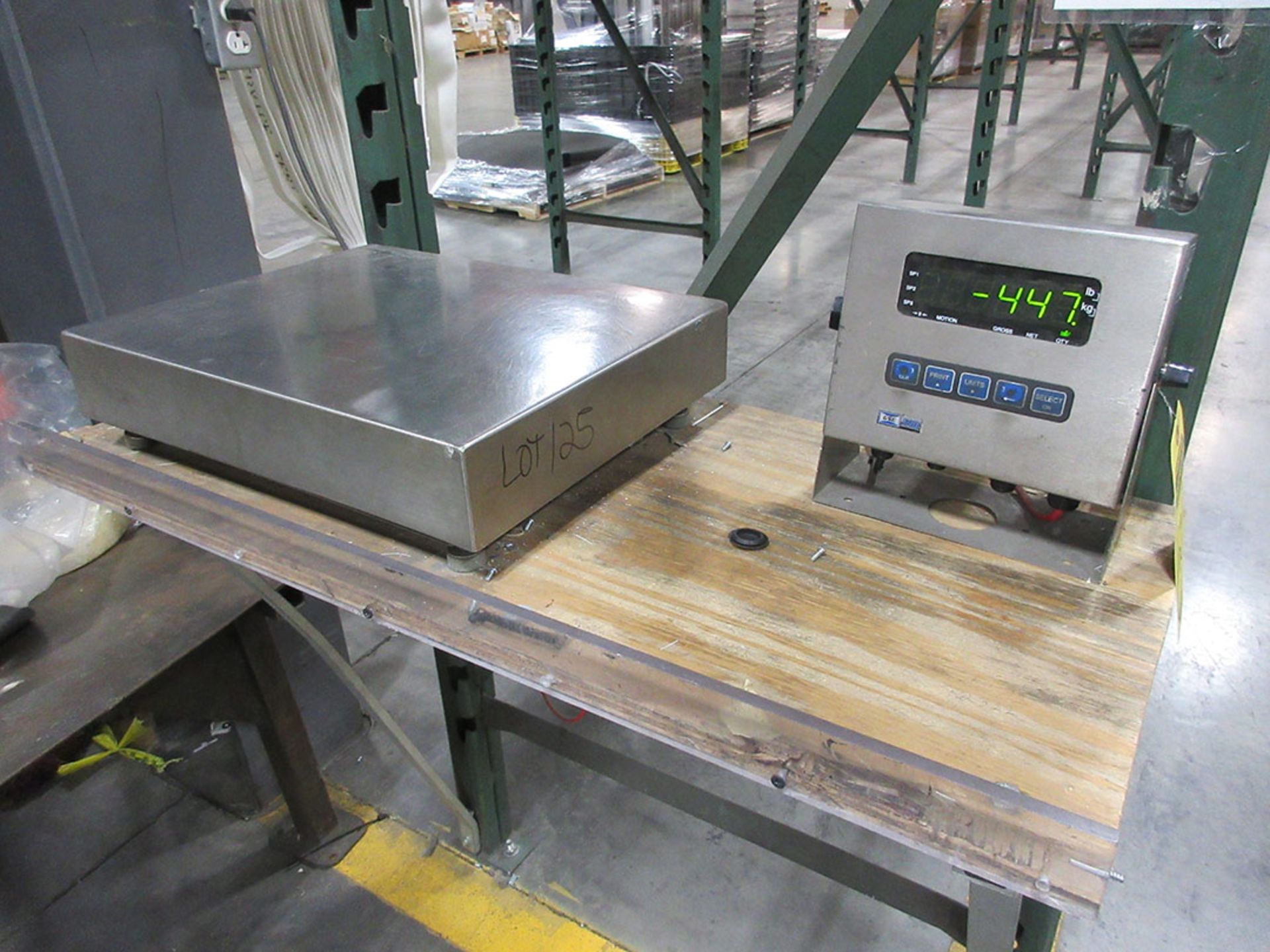 TABLETOP SCALE WITH GSE 350 DRO