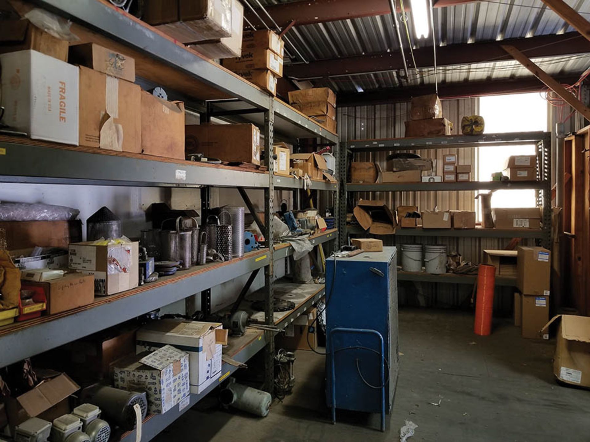 CONTENTS OF UPSTAIRS MAINTENANCE ROOM- (29) LIGHT DUTY SHELVING UNITS WITH A HUGE ASSORTMENT OF - Image 24 of 31