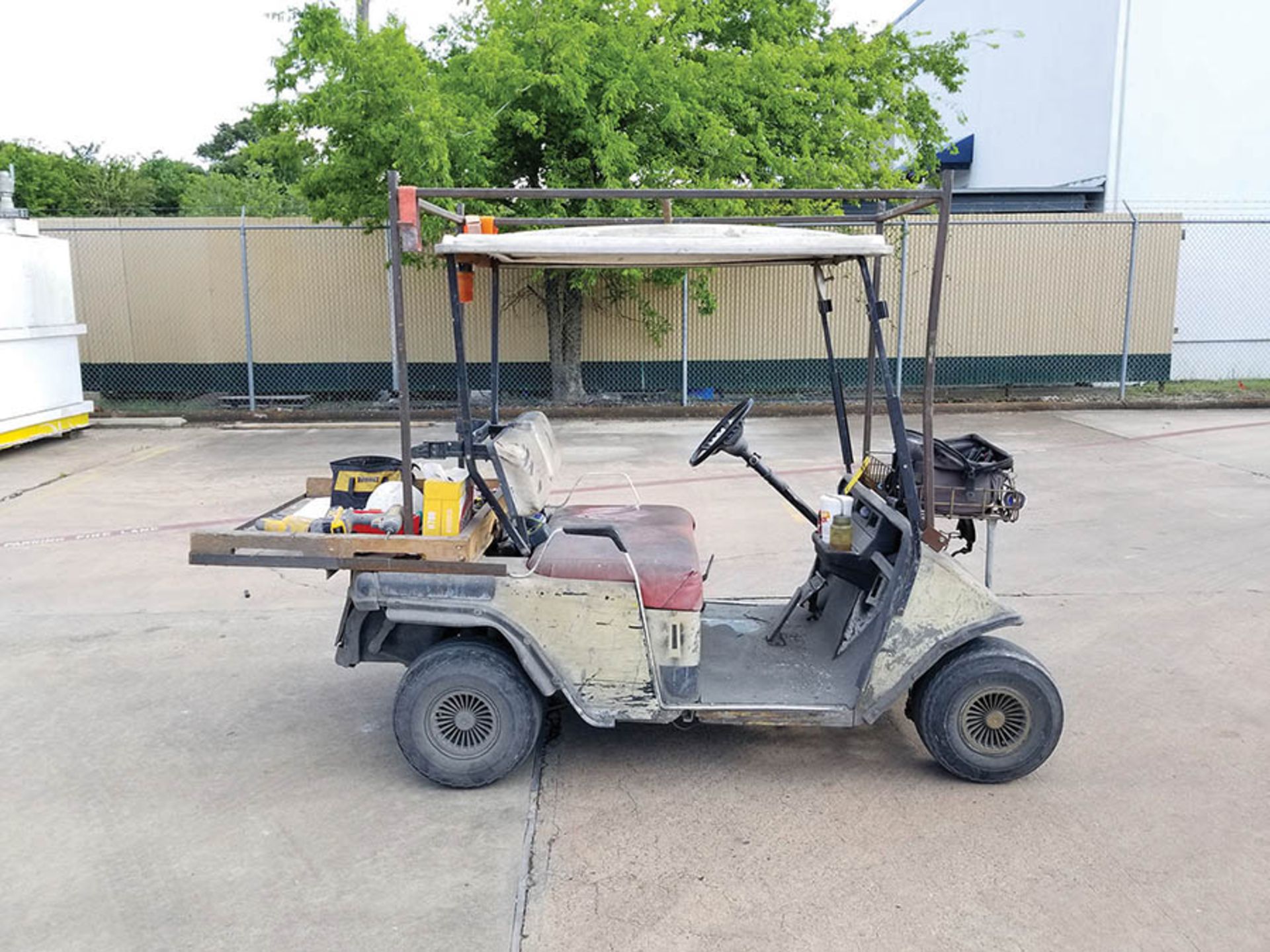 ELECTRIC FOREMAN'S GOLF CART, FRONT WIRE BASKET, EXTENDED REAR WOOD DECK, LADDER RACK, AND LESTRONIC - Image 2 of 7