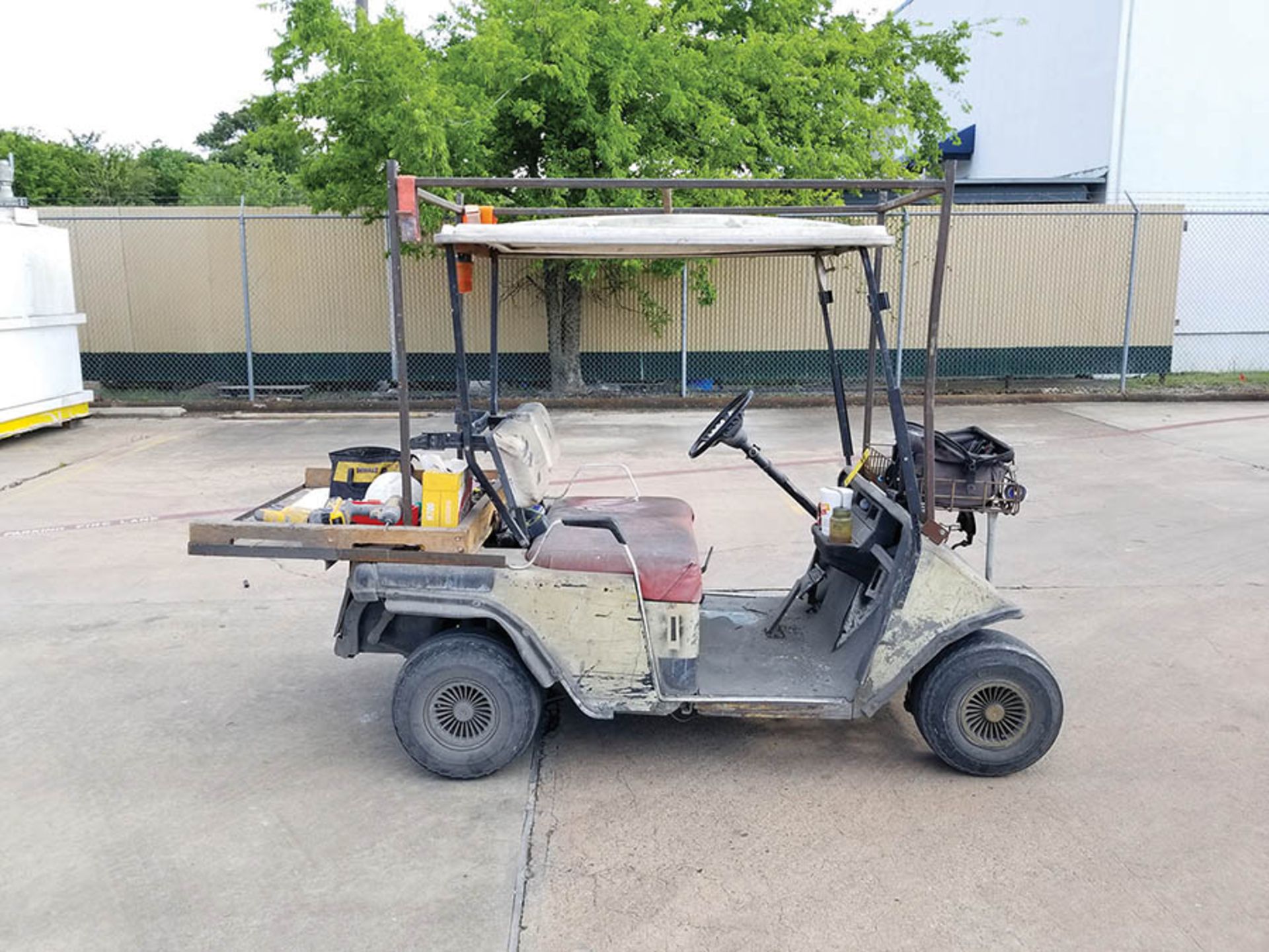 ELECTRIC FOREMAN'S GOLF CART, FRONT WIRE BASKET, EXTENDED REAR WOOD DECK, LADDER RACK, AND LESTRONIC