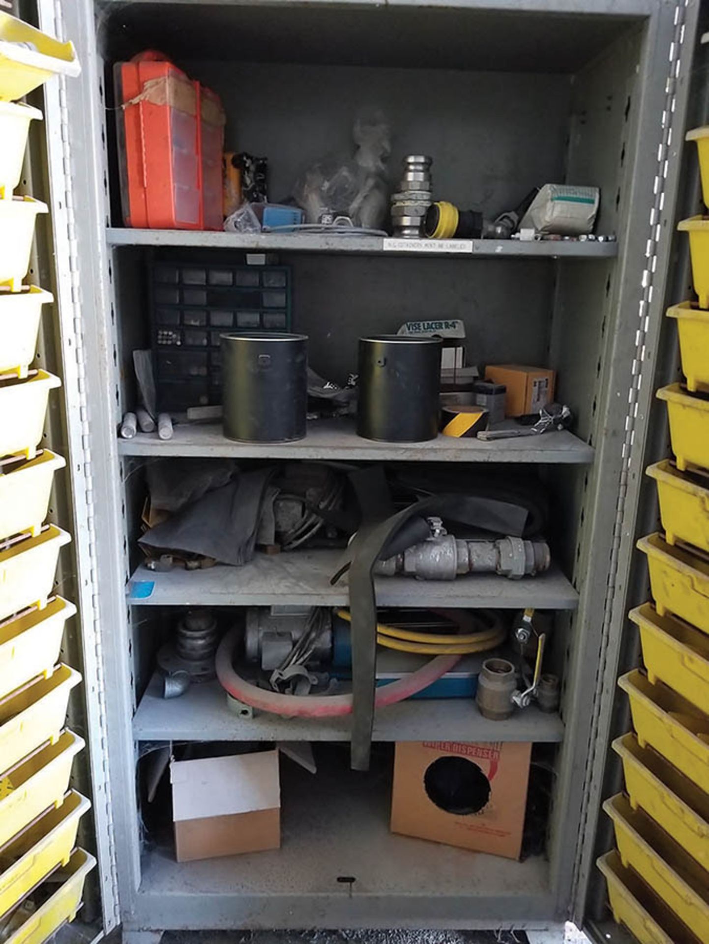 ENTIRE CORNER INCLUDING- PEDESTAL PIPE CLAMP, (2) HD LYON STEEL CABINETS WITH ASSORTED TOOLING, - Image 5 of 14