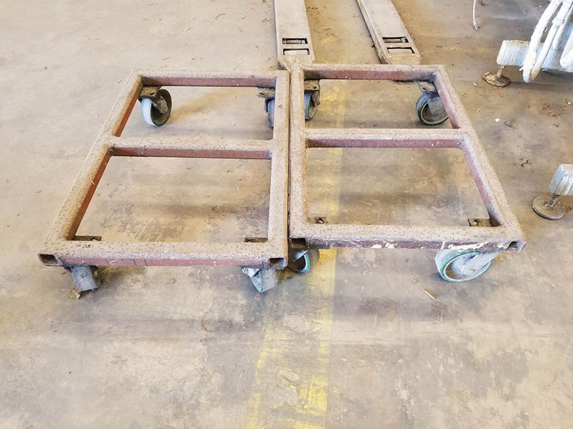 MISC. CARTS THROUGHOUT BUILDING, (4) STEEL FLAT BAR WITH CASTERS, RUBBER MAIDS AND METAL CARTS