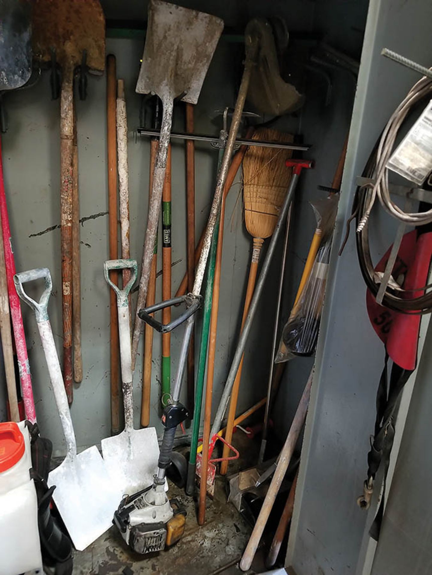 HD STEEL CABINET WITH SHOVELS, BROOMS, WEED EATER, BACK PACK SPRAYER, SPADE, SCRAPERS, ETC. - Image 5 of 7