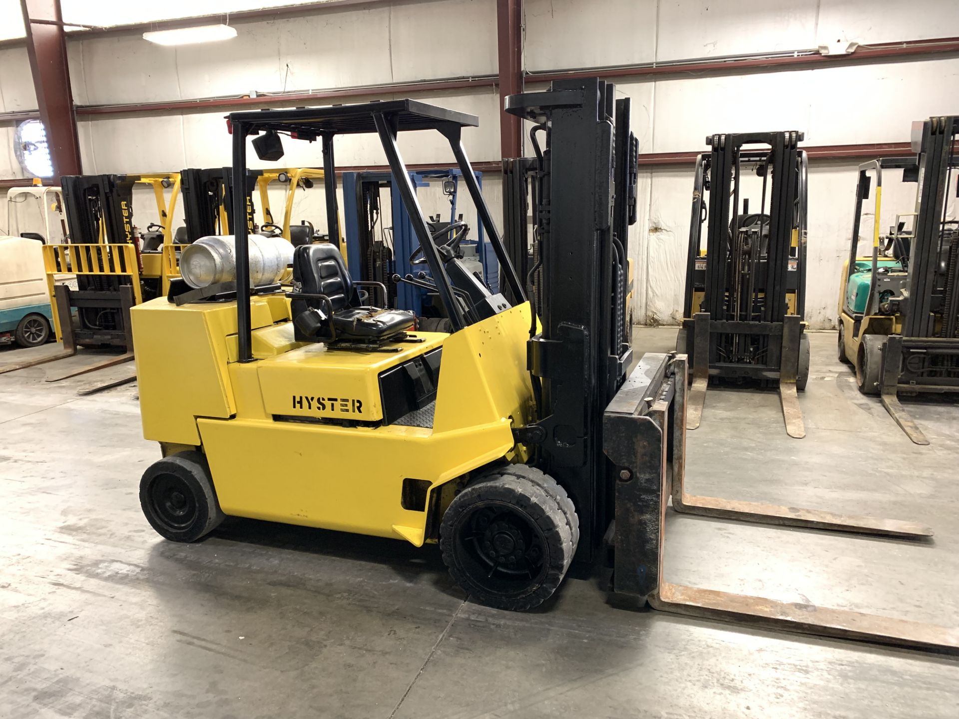 1997 HYSTER 12,000 LB., MODEL: S120XLS, S/N: D004D04639U, LPG, MONTROL, SOLID TIRES, 161” RAISED/ - Image 3 of 5