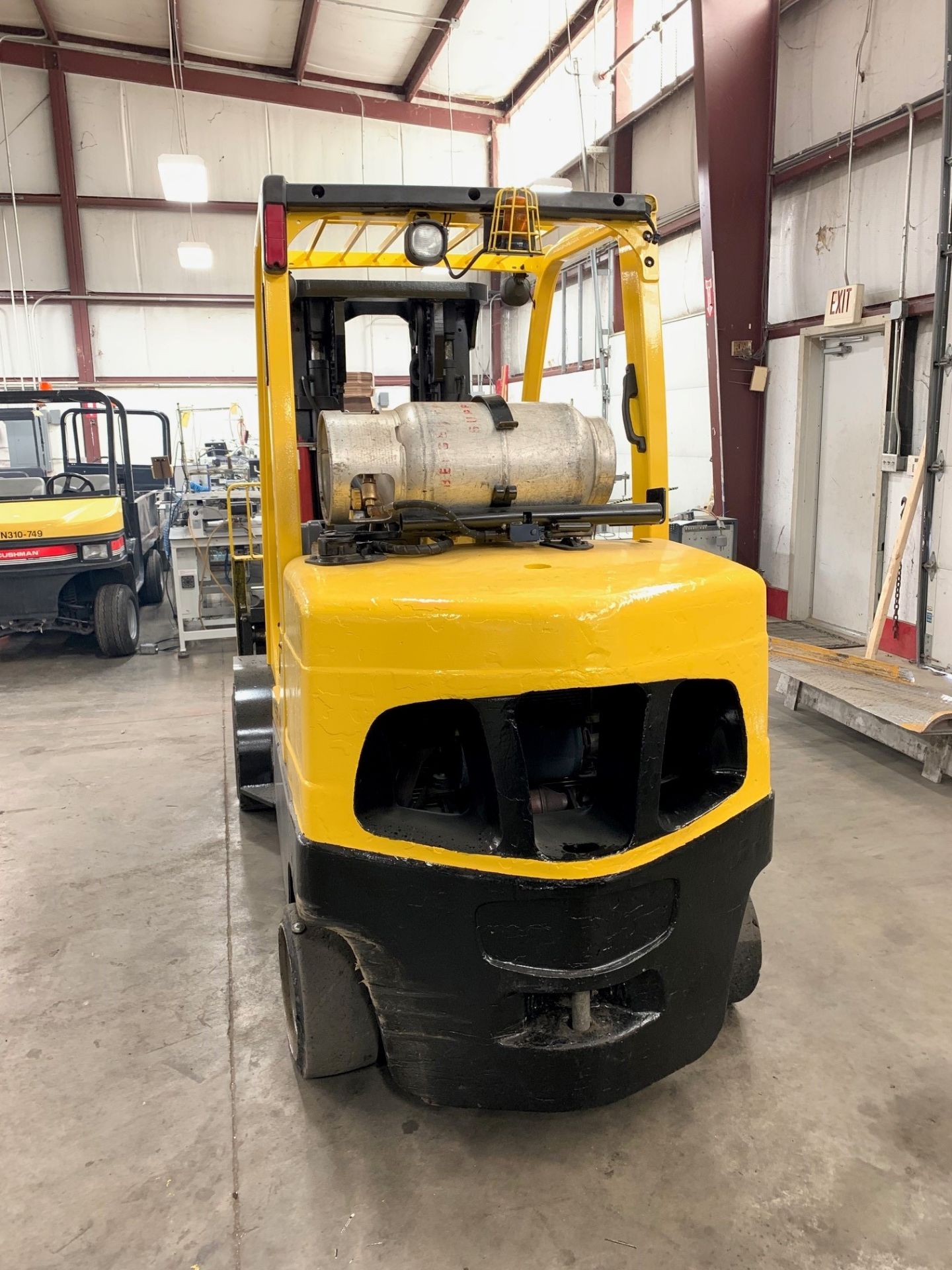 2011 HYSTER 10,000 LB., MODEL: S100FT, S/N: G004V05404J, LPG, LEVER SHIFT, SOLID TIRES, 163” - Image 4 of 5