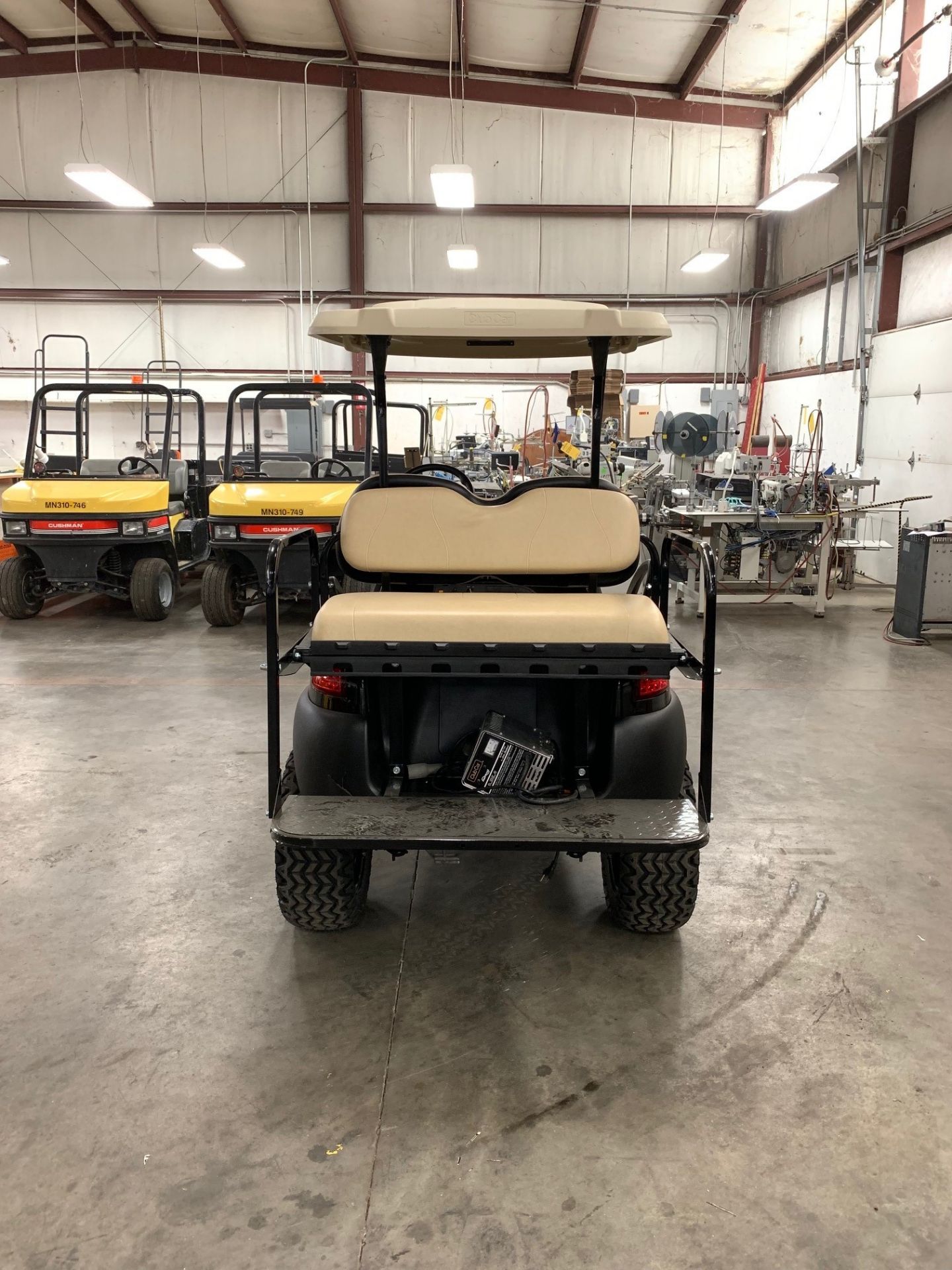 2014 CLUB CAR PRECEDENT ELECTRIC GOLF CART, WITH 48 VOLT CHARGER, 4-PASSENGER FOLD DOWN SEAT, LIFT - Image 4 of 6