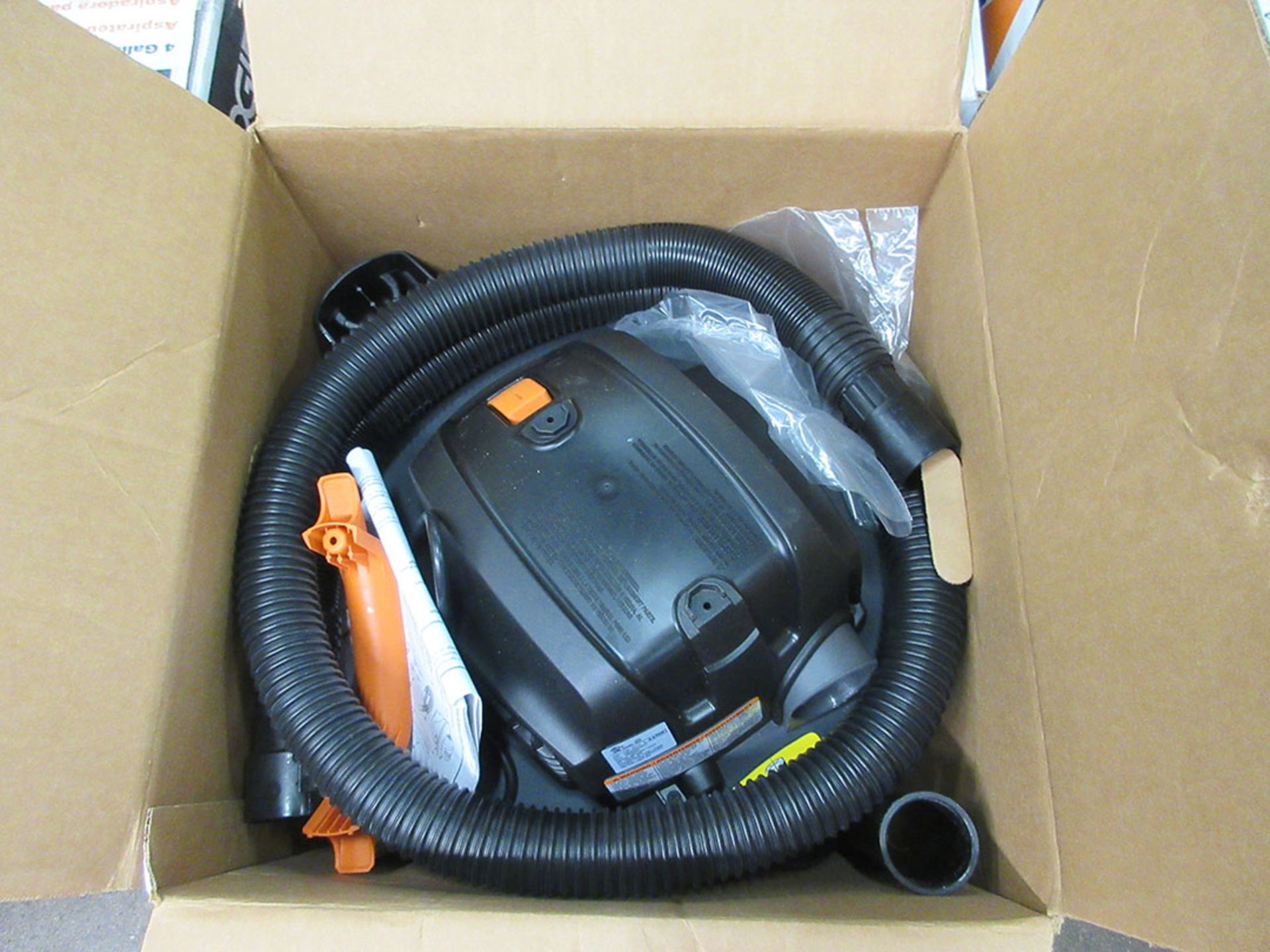 RIDGID 6-GALLON 3.5 HP WET/DRY VAC