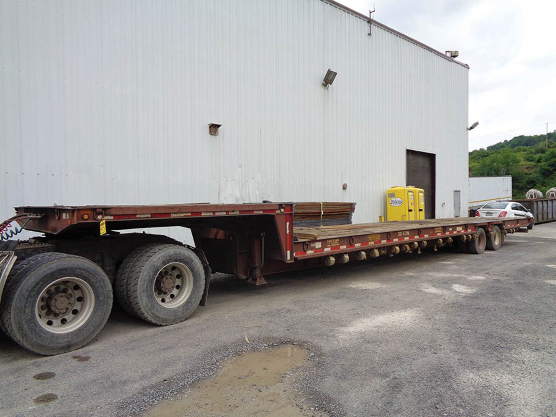 2002 BETTERBUILT 30 TON 51' TILT DECK TRAILER W/ TULSA WINCH