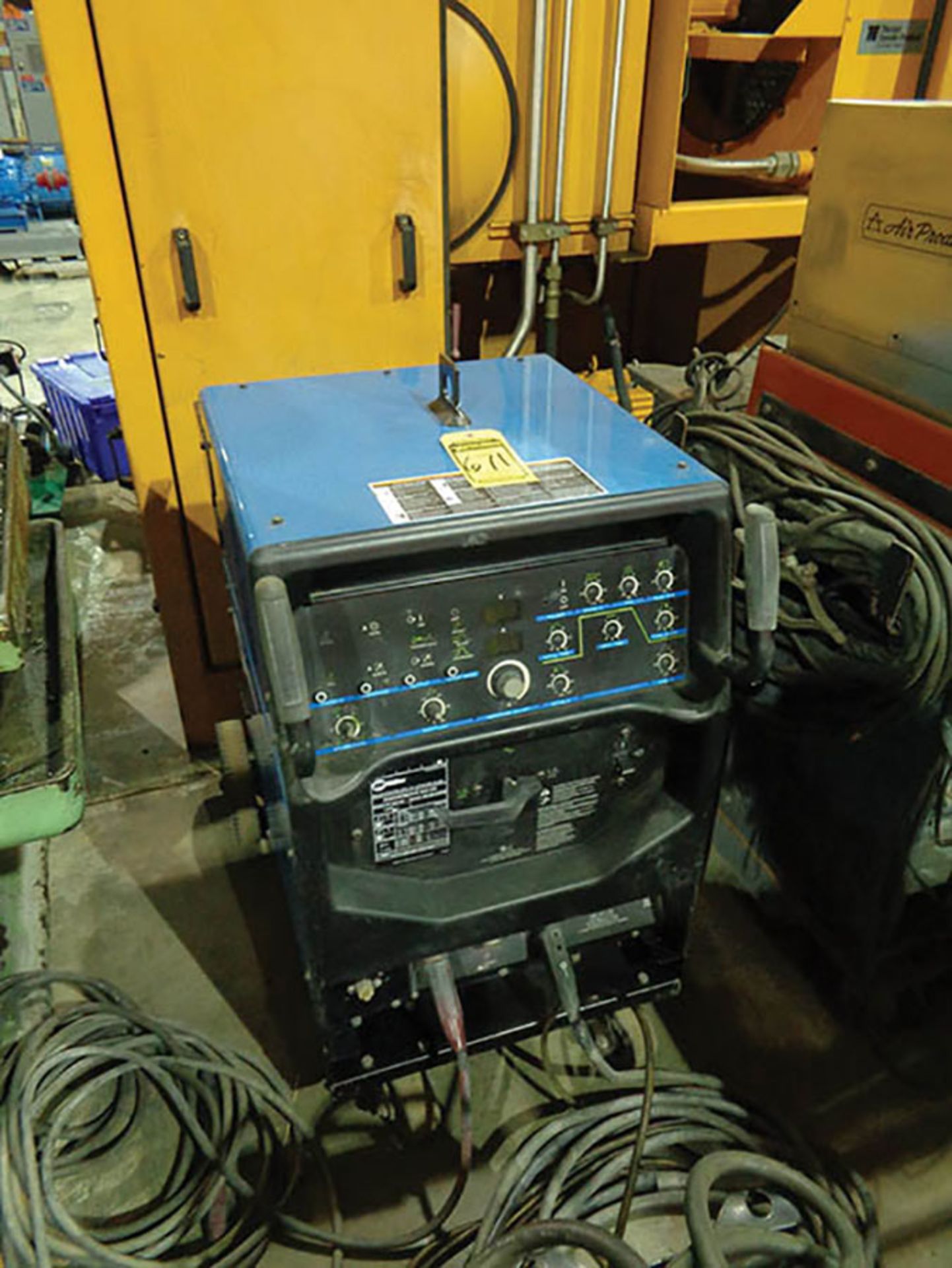 MILLER SYNCHROWAVE 250 DX TIG WELDING MACHINE