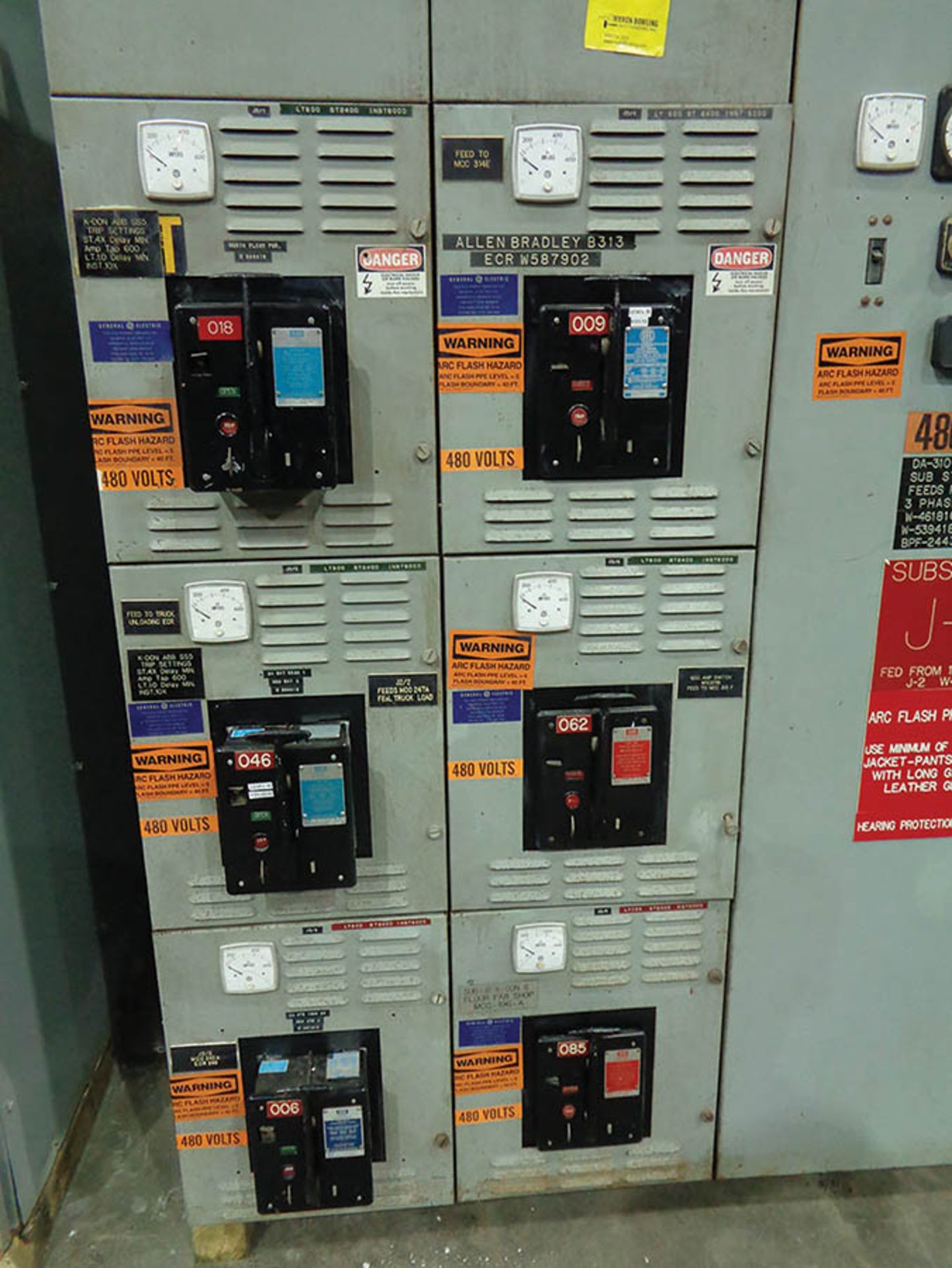 ITE SWITCHGEAR W/ 9-600V 600 AMP BREAKERS - Image 2 of 2