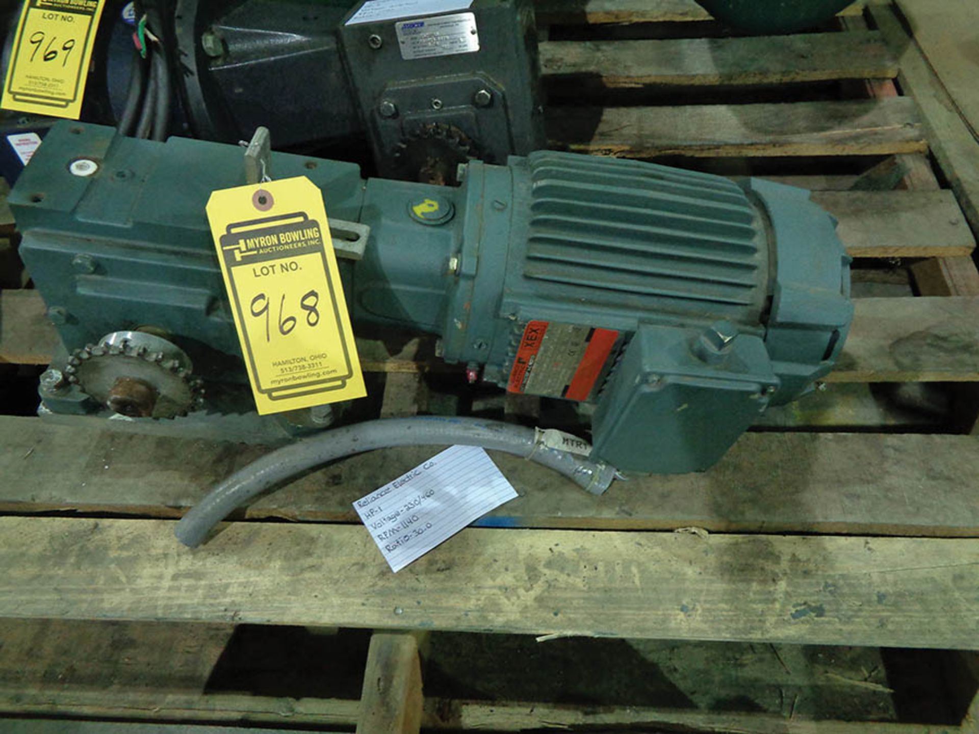 RELIANCE 1 HP GEAR MOTOR W/ BRAKE 230/460V 1140 RPM 30 RATIO