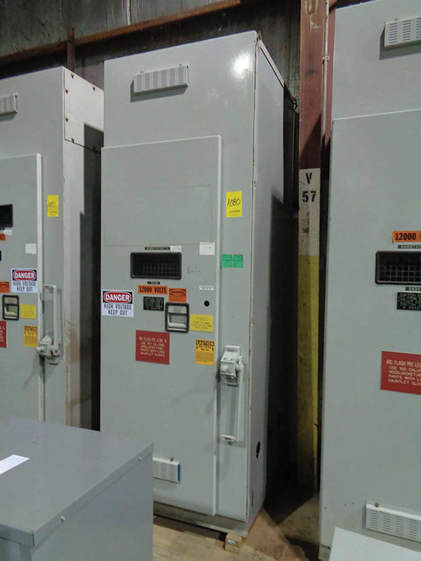 S&C SWITCHGEAR 13.2 KVA 600 AMP METAL ENCLOSED SWITCH