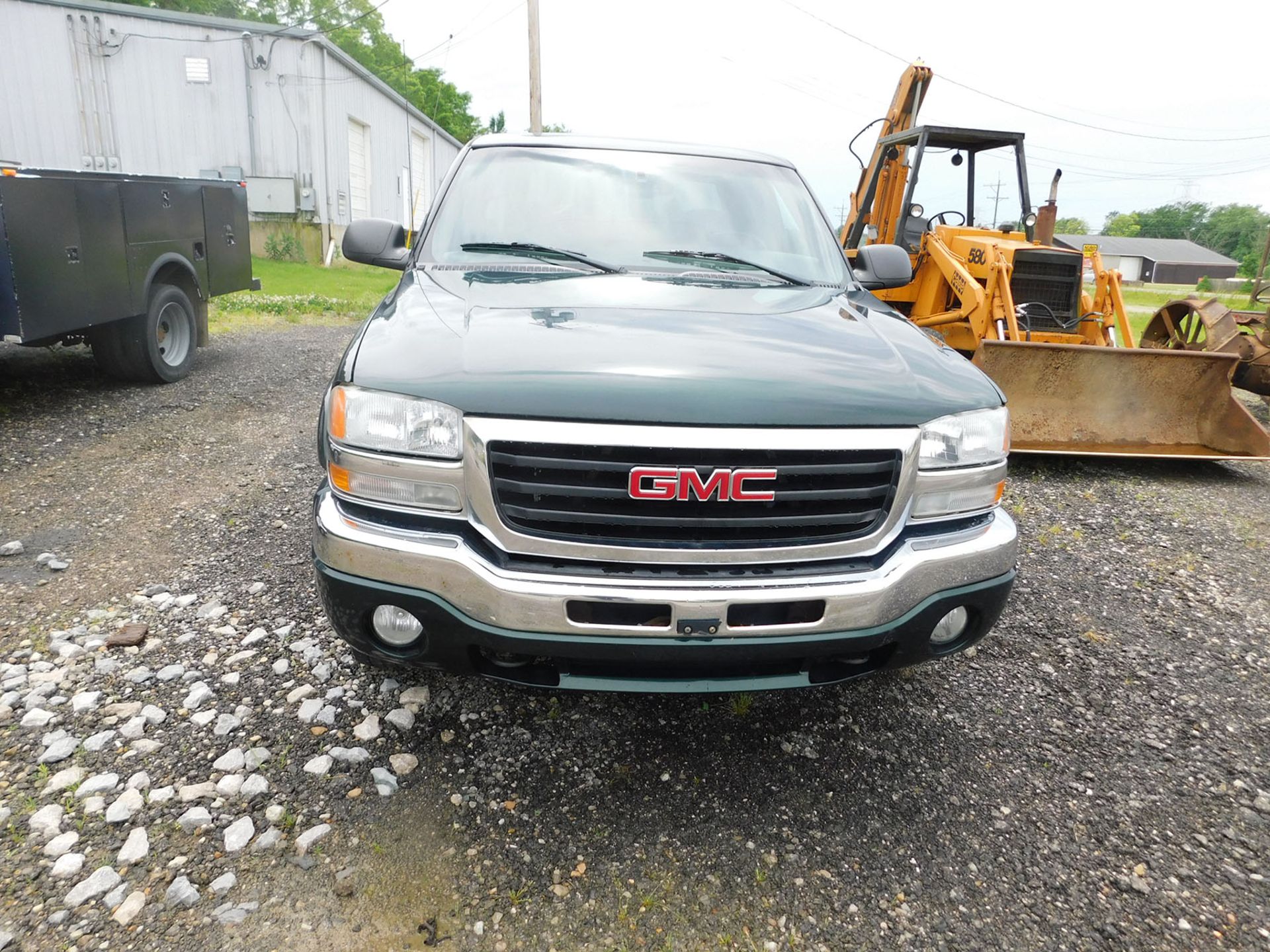 2003 CHEVROLET SILVERADO Z71 PICKUP TRUCK; 4WD, EXTENDED CAB, AUTOMATIC, 166,450 MILES - Image 2 of 7