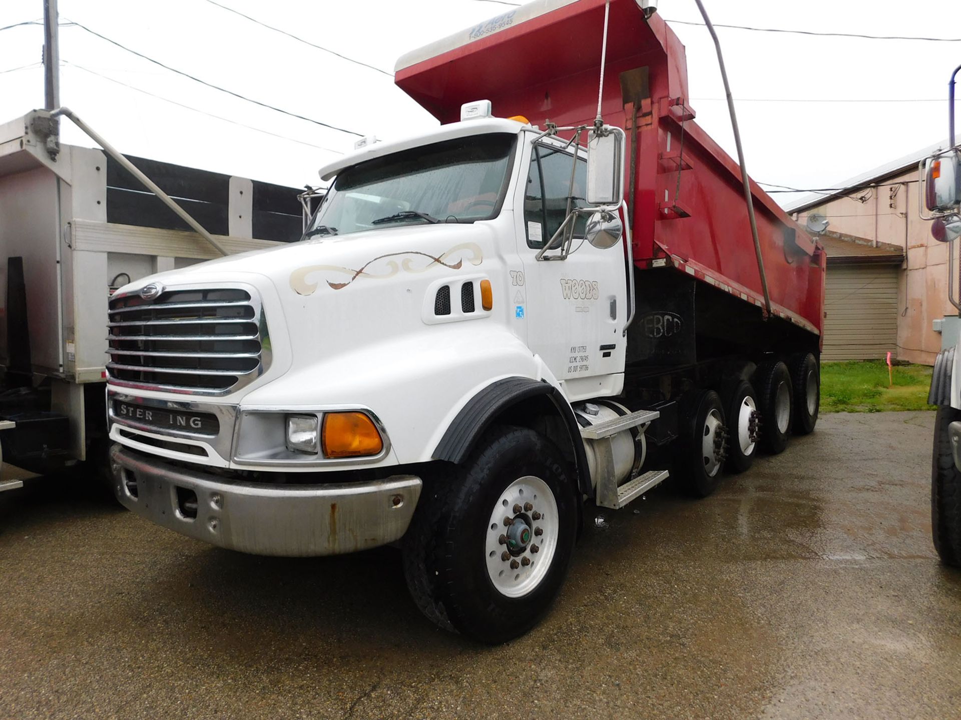 2006 STERLING DUMP TRUCK; MERCEDES BENZ 450-HP, ROADRANGER 8-SPEED TRANSMISSION WITH DEEP REDUCTION, - Image 2 of 7