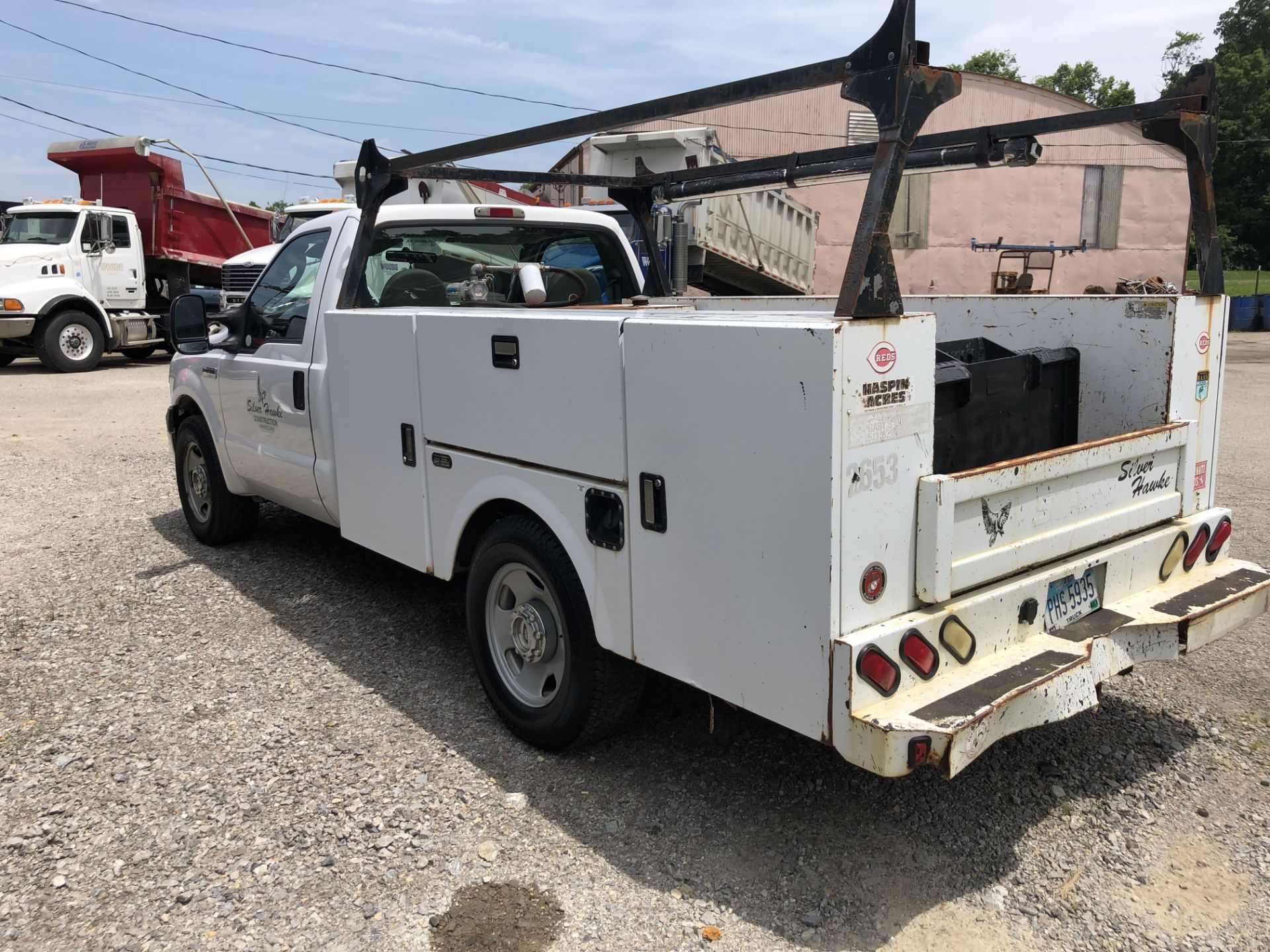 2005 FORD F-350 XL SUPER DUTY SERVICE TRUCK, GAS, 164,622 MILES - Image 4 of 5