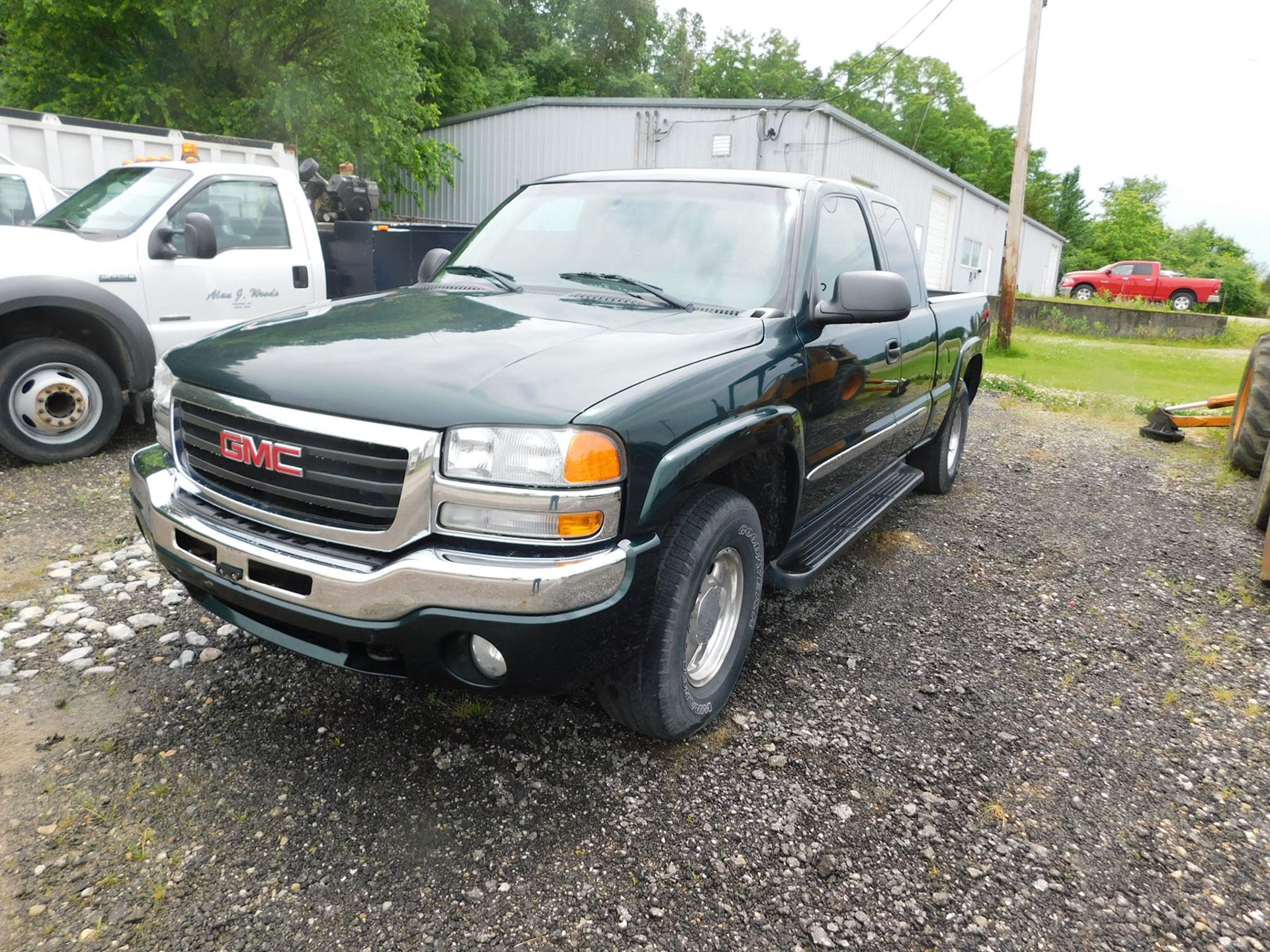 2003 CHEVROLET SILVERADO Z71 PICKUP TRUCK; 4WD, EXTENDED CAB, AUTOMATIC, 166,450 MILES - Image 3 of 7