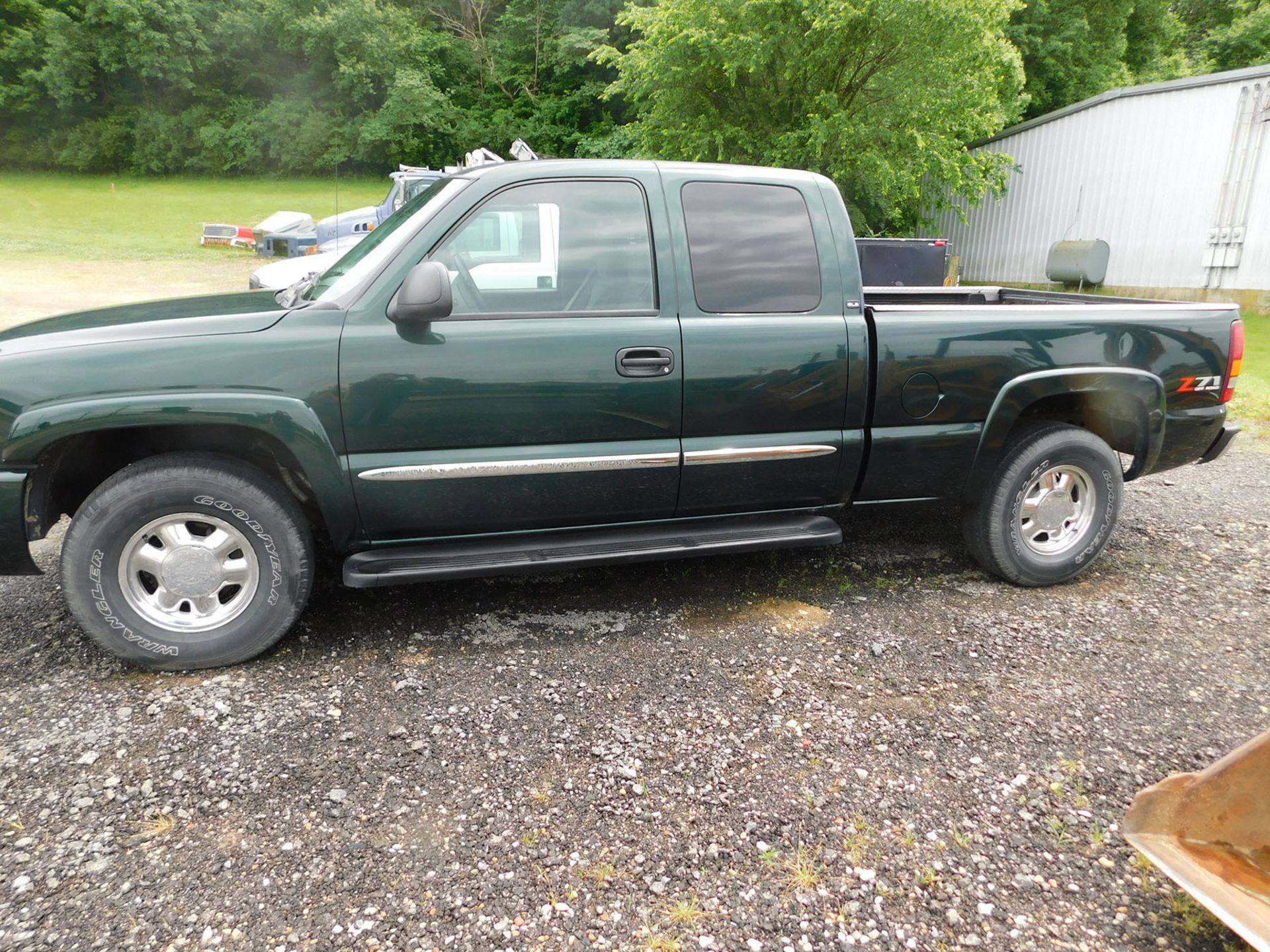 2003 CHEVROLET SILVERADO Z71 PICKUP TRUCK; 4WD, EXTENDED CAB, AUTOMATIC, 166,450 MILES - Image 5 of 7