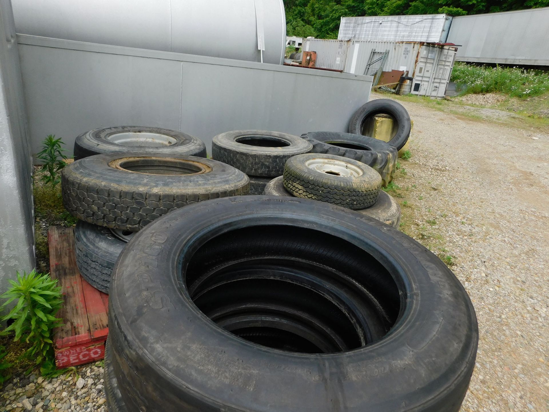 LOT OF ASSORTED USED TIRES - Image 3 of 3