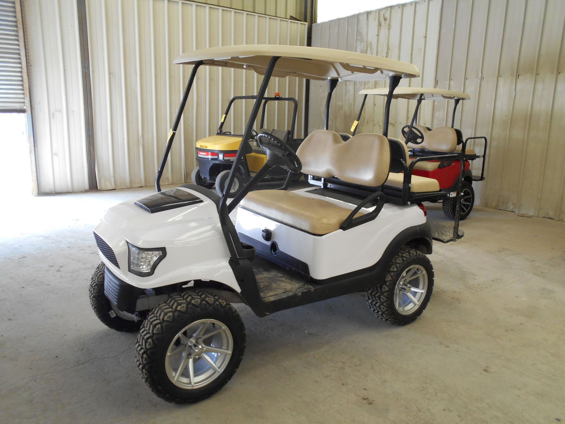 GTW ELECTRIC GOLF CART; S/N PQ0548-578998 - Image 2 of 4